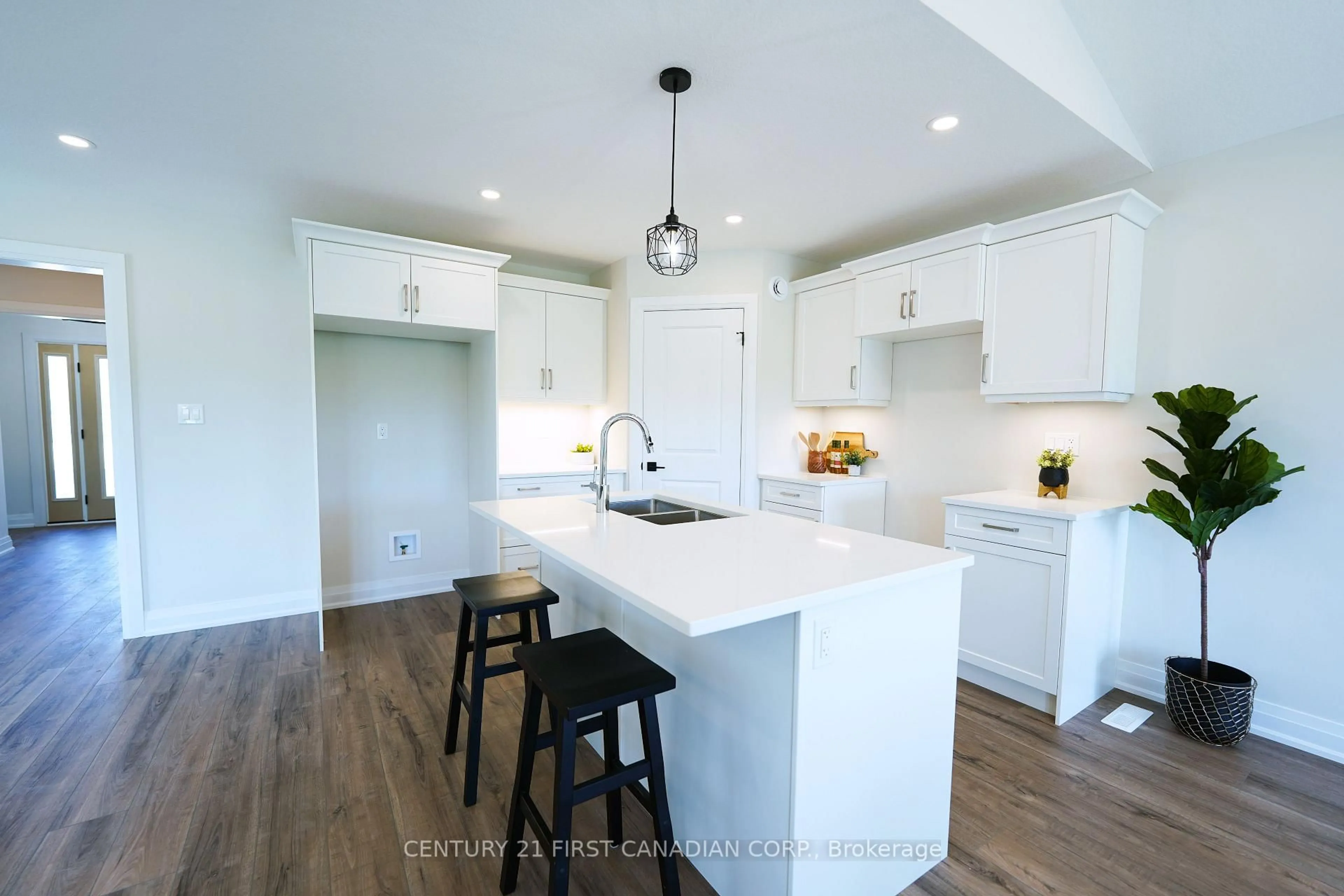 Open concept kitchen, unknown for 7 Doerr Crt, North Middlesex Ontario N0M 1A0