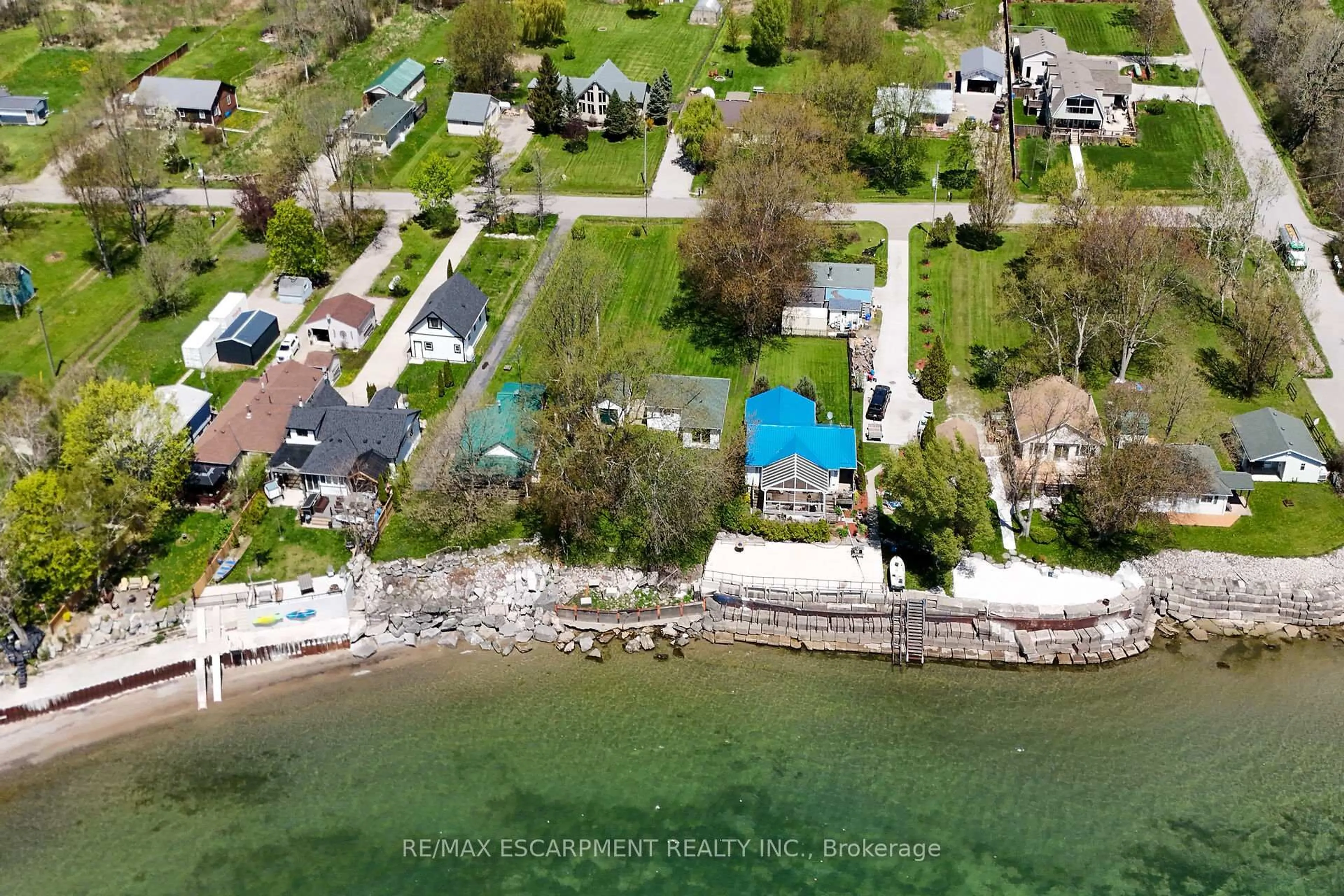 A pic from outside/outdoor area/front of a property/back of a property/a pic from drone, water/lake/river/ocean view for 13 Horseshoe Bay Rd, Haldimand Ontario N1A 2W8