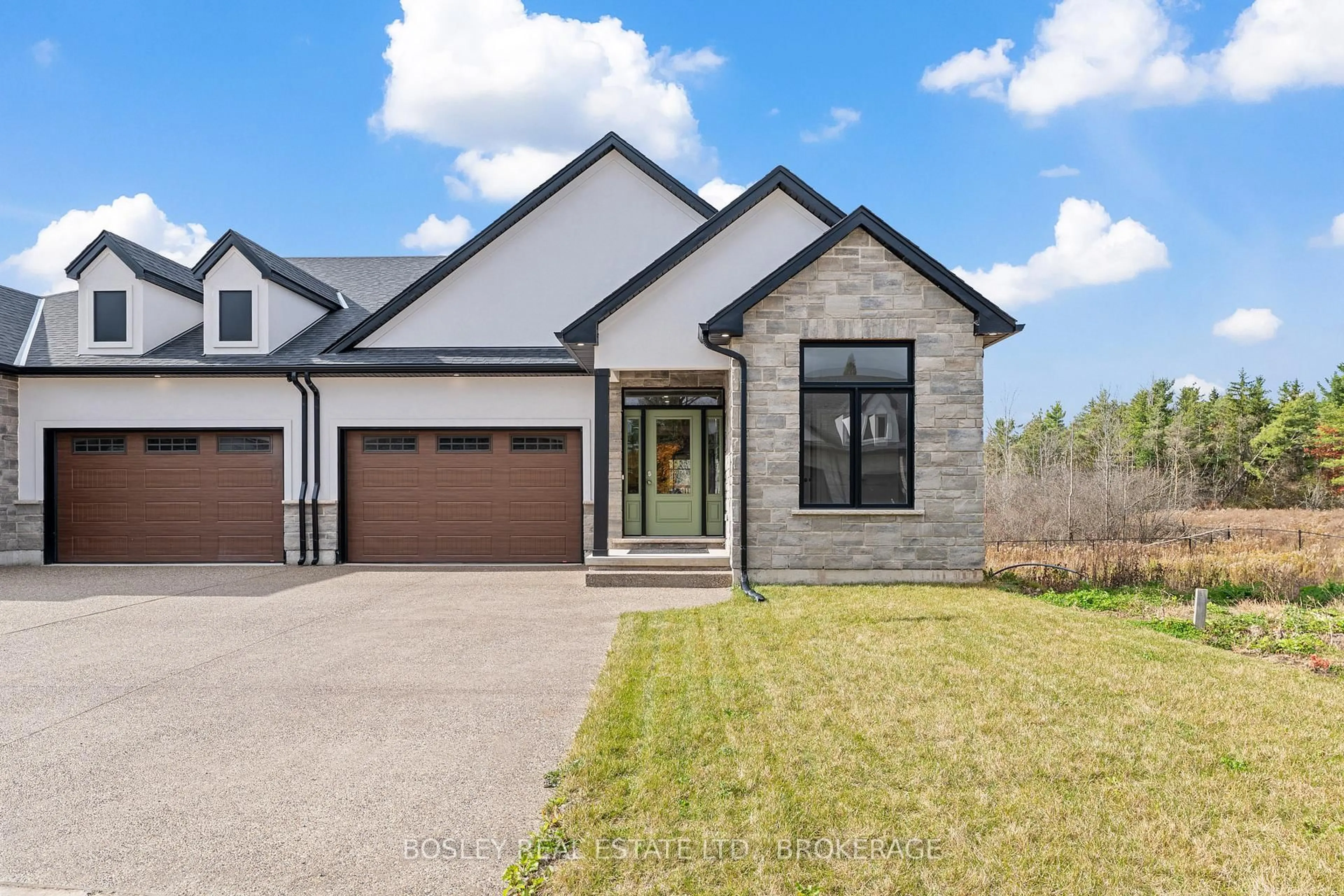 Home with brick exterior material, street for 503 ROYAL RIDGE Dr, Fort Erie Ontario L0S 1N0