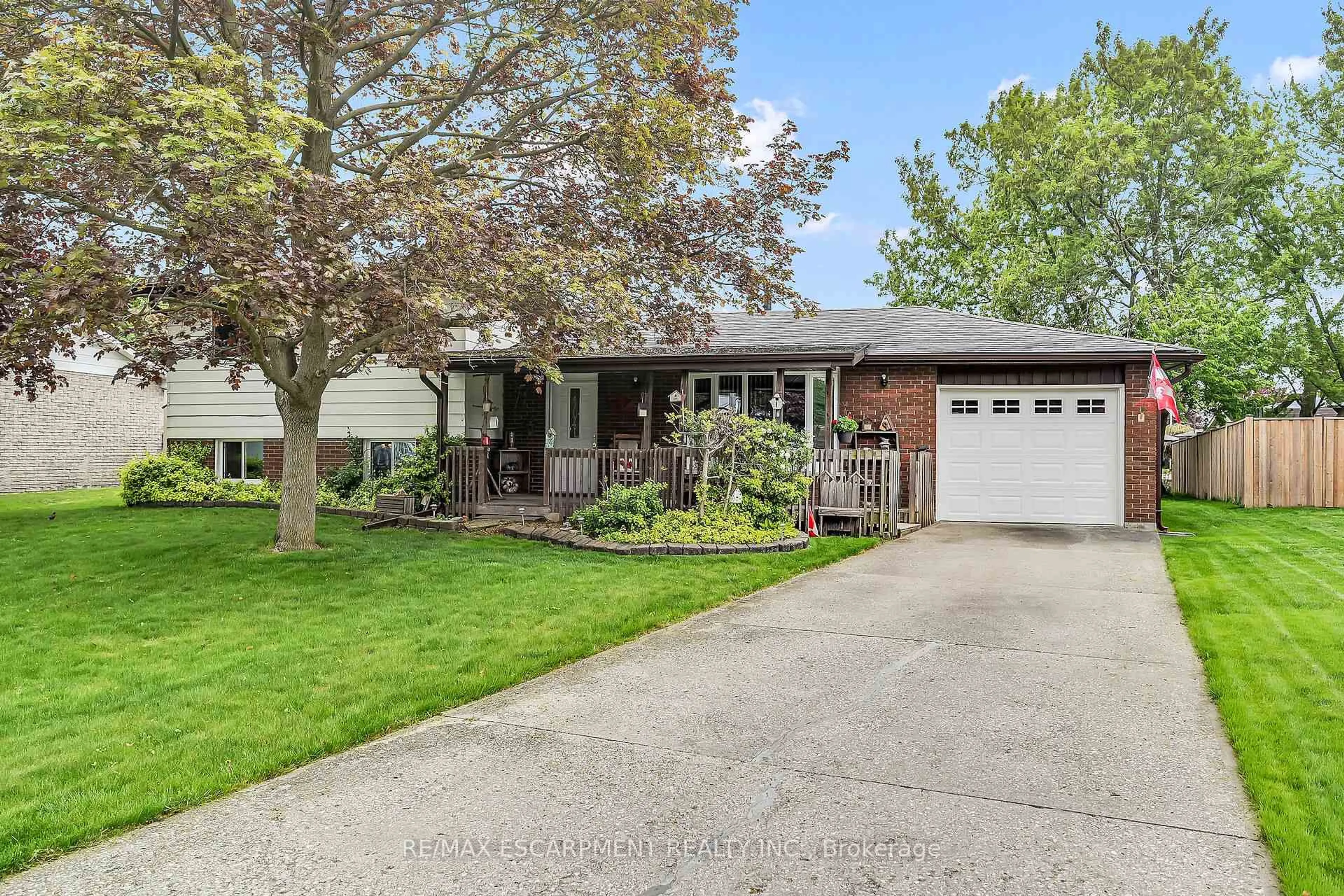 Unknown for 16 Hewitt Dr, Haldimand Ontario N0A 1H0