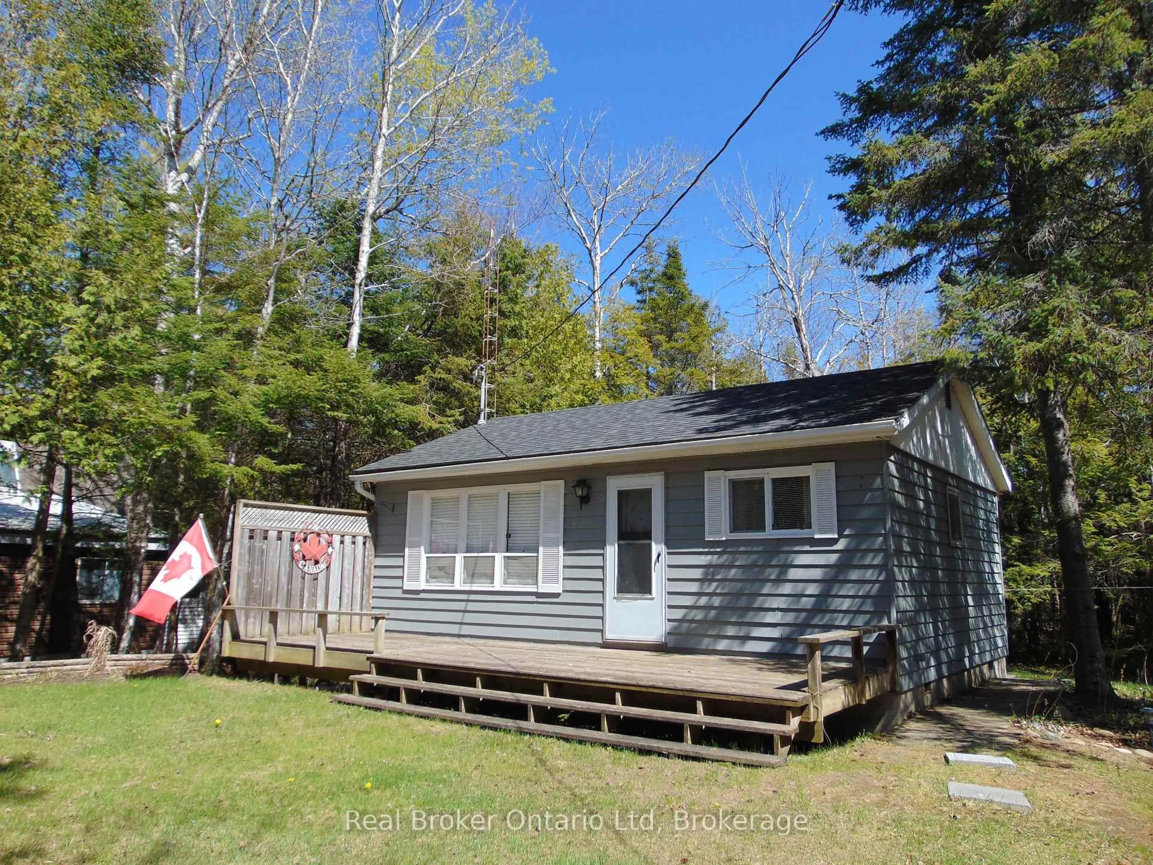 Shed for 42 Thompson Ave, Native Leased Lands Ontario N0H 2L0