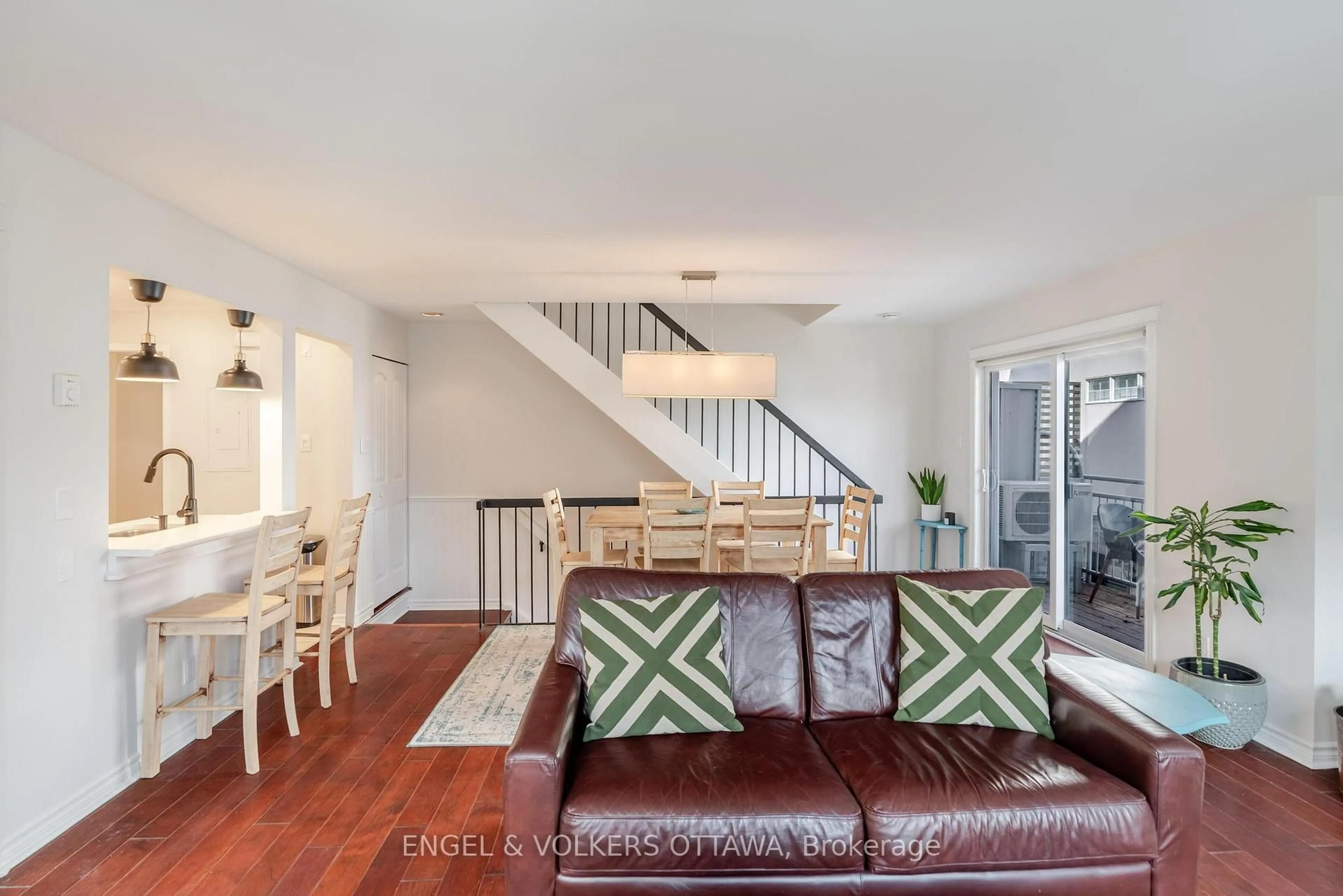 Living room with furniture, unknown for 2 Montcalm St #24, Ottawa Ontario K1S 5K9