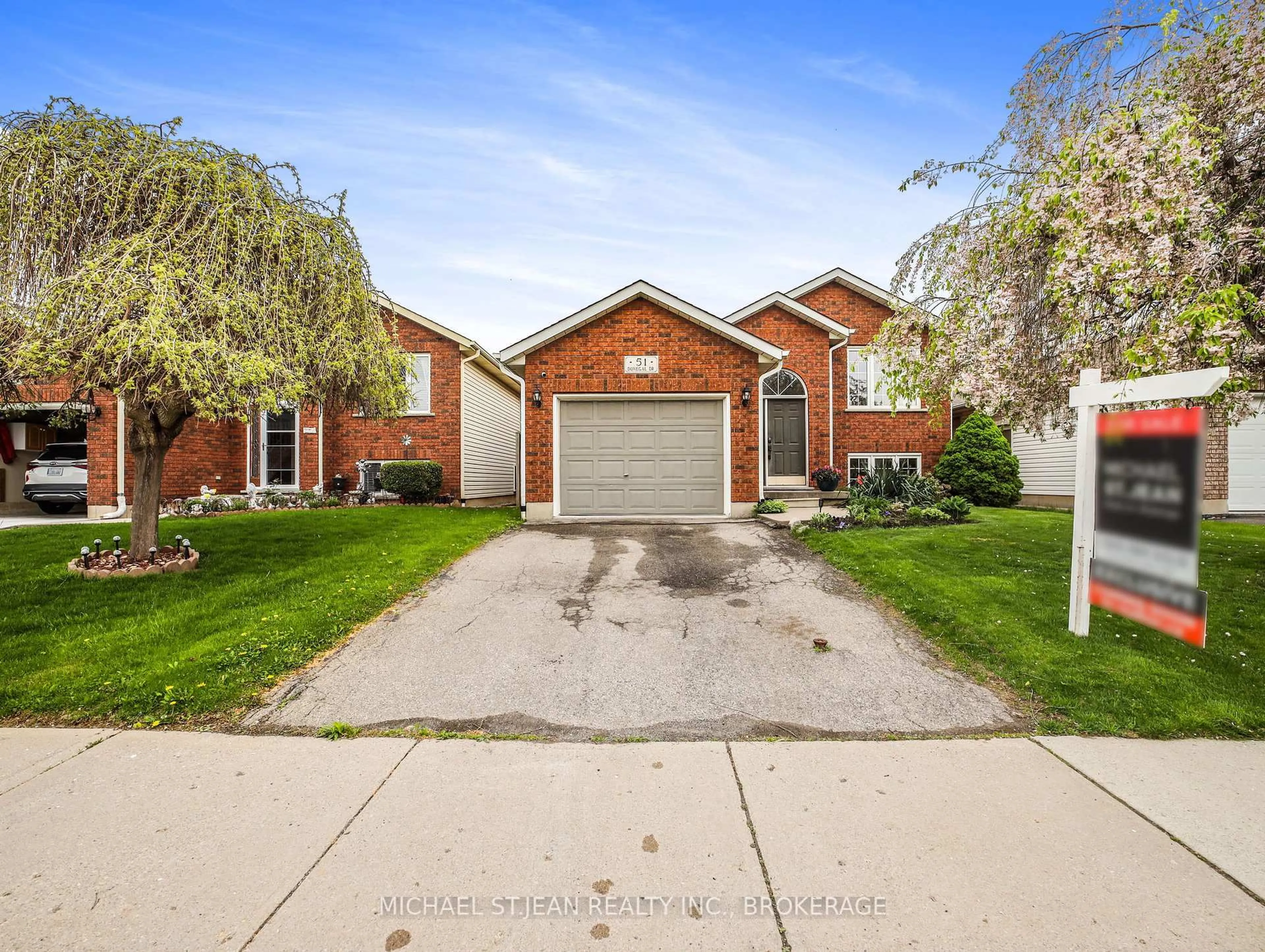 Home with brick exterior material, street for 51 Donegal Dr, Brantford Ontario N3T 6L2