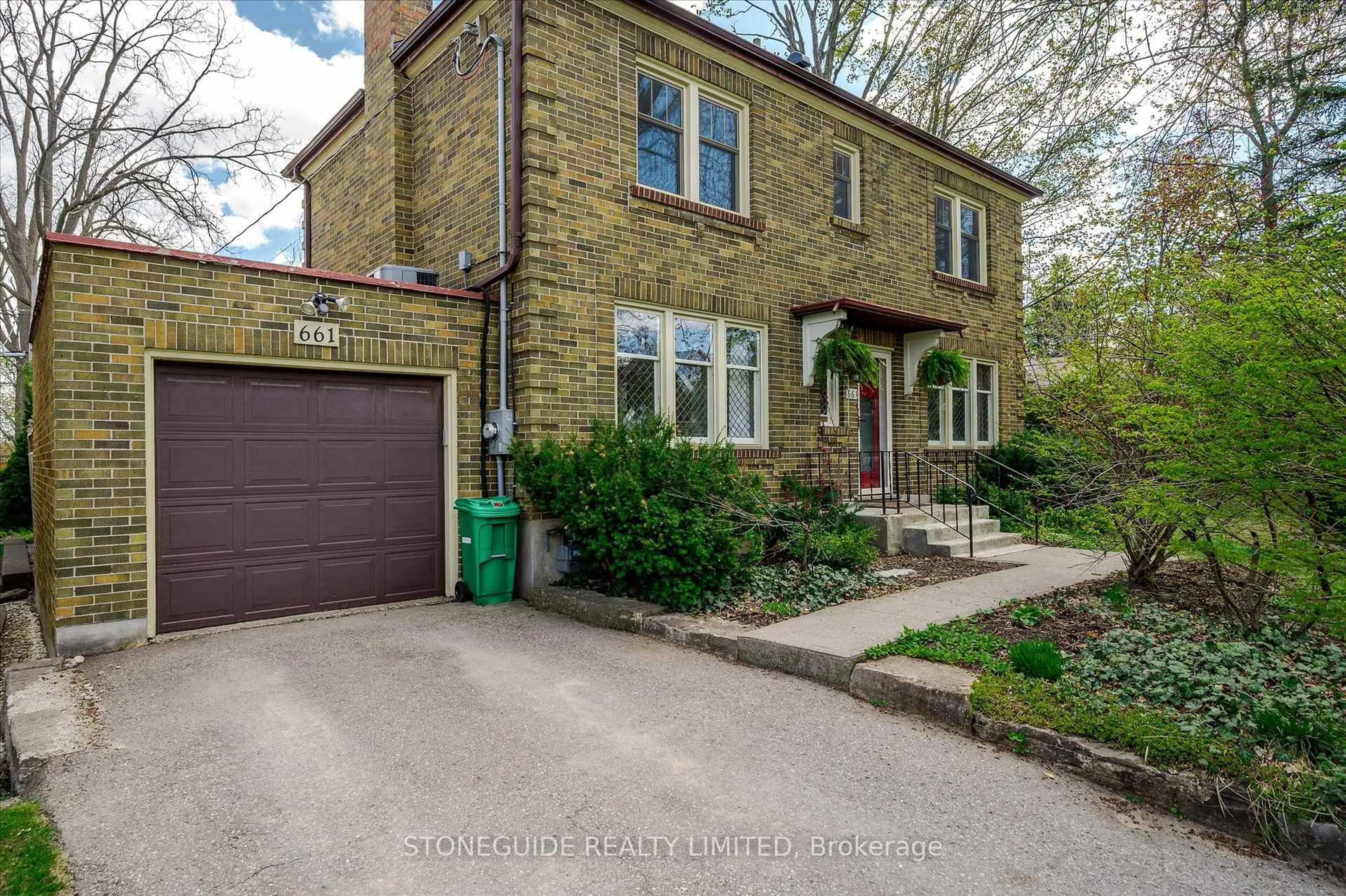 Home with brick exterior material, street for 661 Weller St, Peterborough Central Ontario K9J 4X1