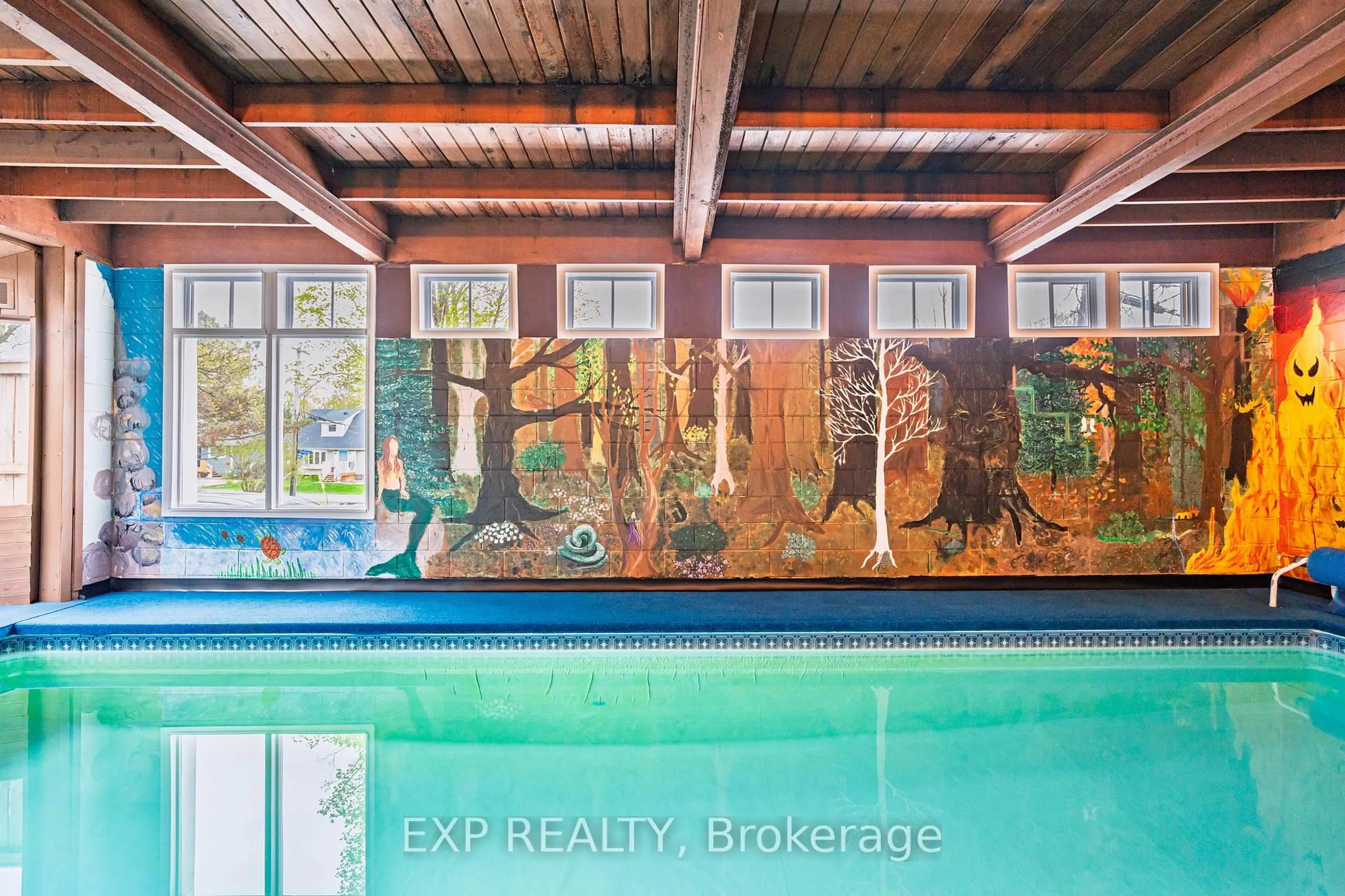 Pool for 220 Ancaster Ave, Ottawa Ontario K2B 5B3