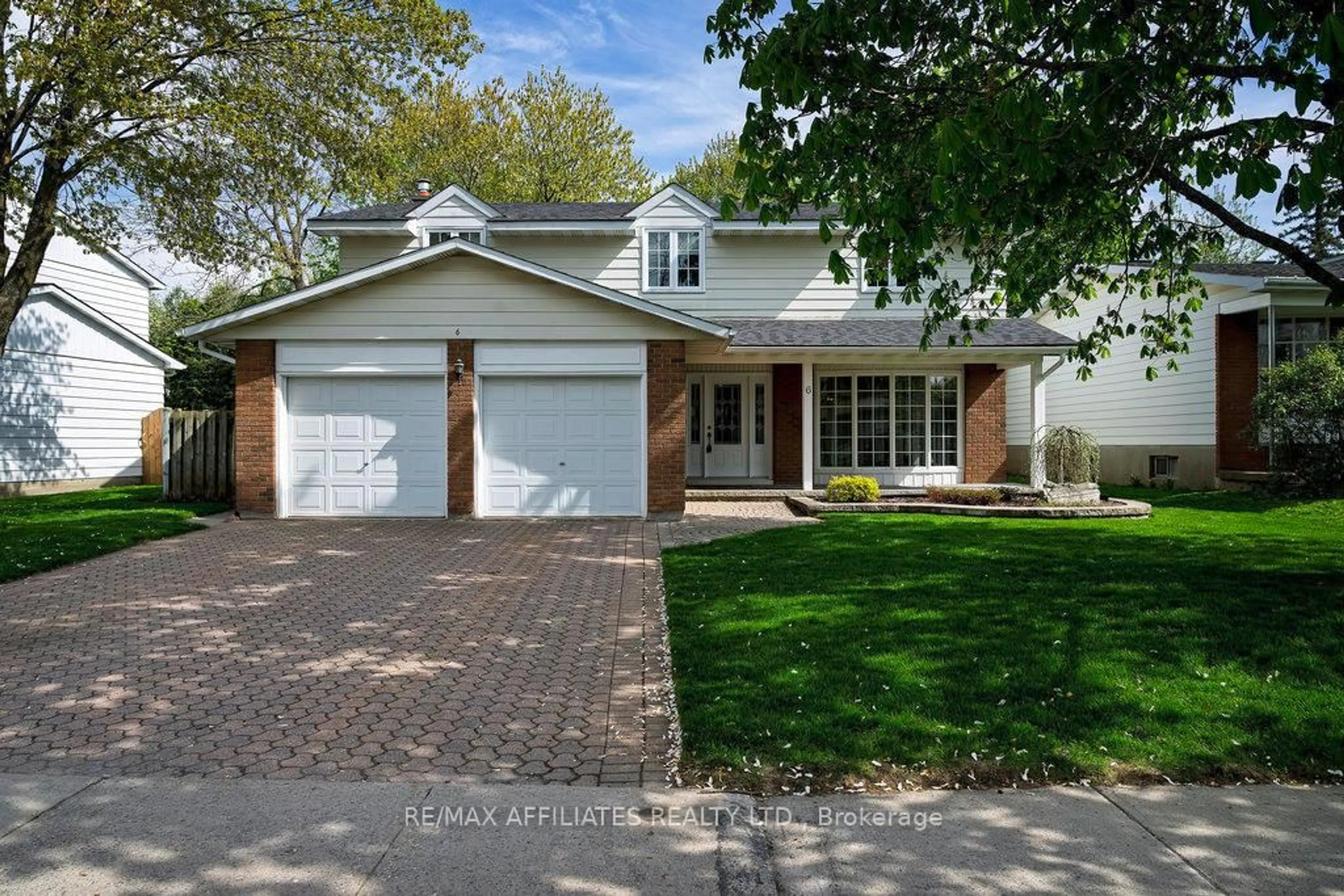 Home with brick exterior material, street for 6 Centrepark Dr, Gloucester Ontario K1B 3C1