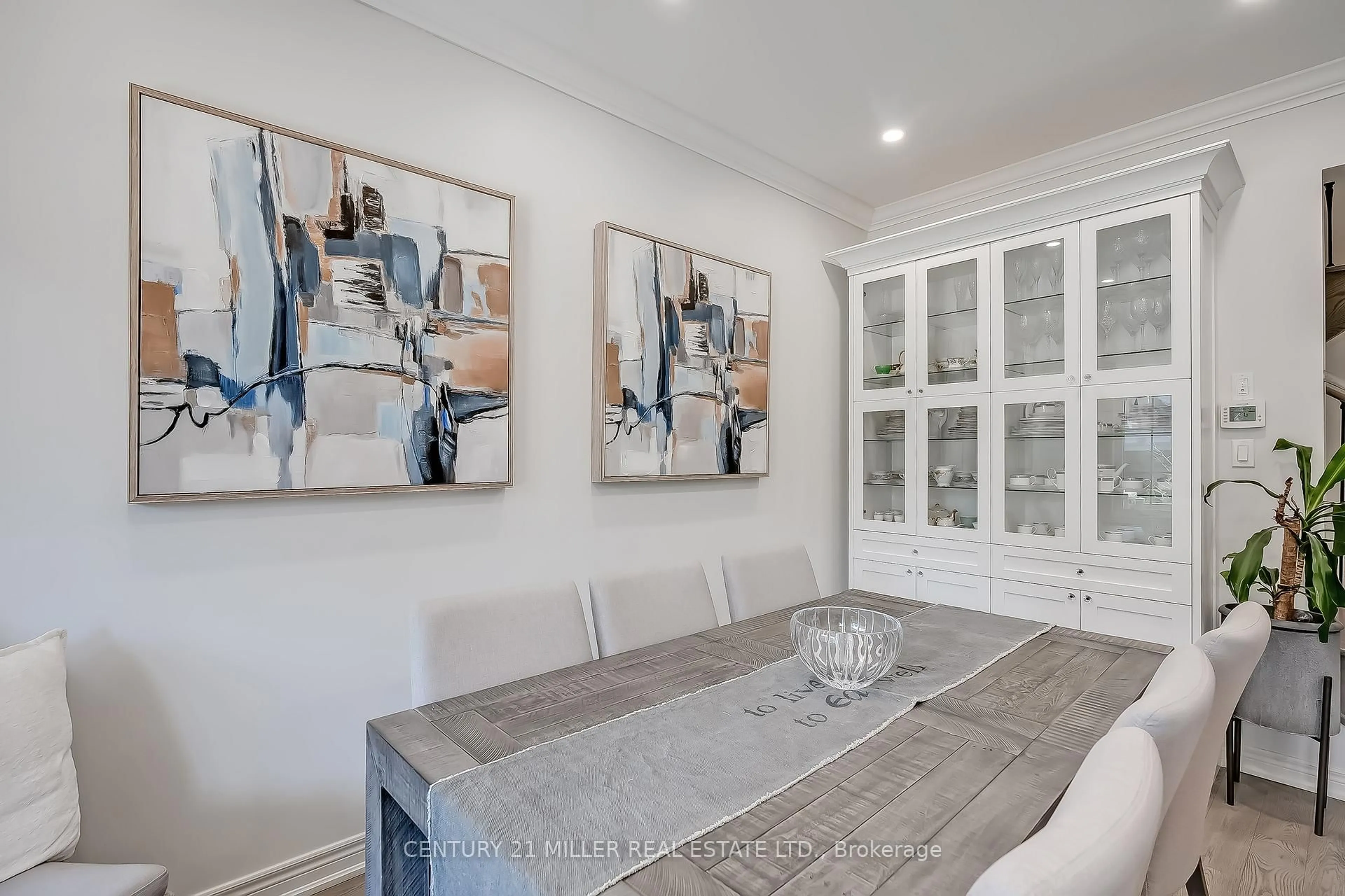 Dining room, unknown for 315 Humphrey St, Hamilton Ontario L8B 1X4