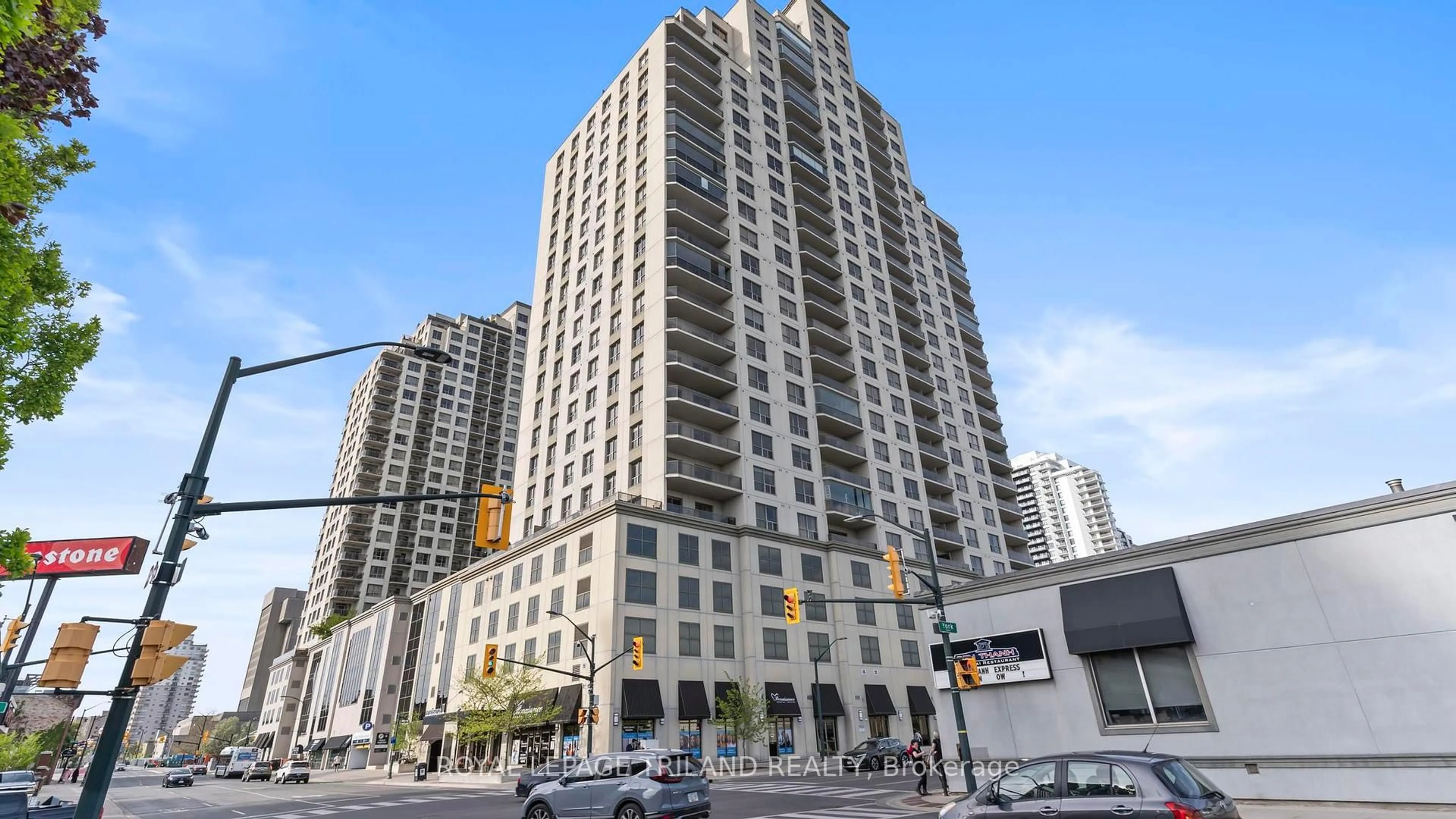 Unknown for 330 RIDOUT St #2303, London East Ontario N6C 3Z3