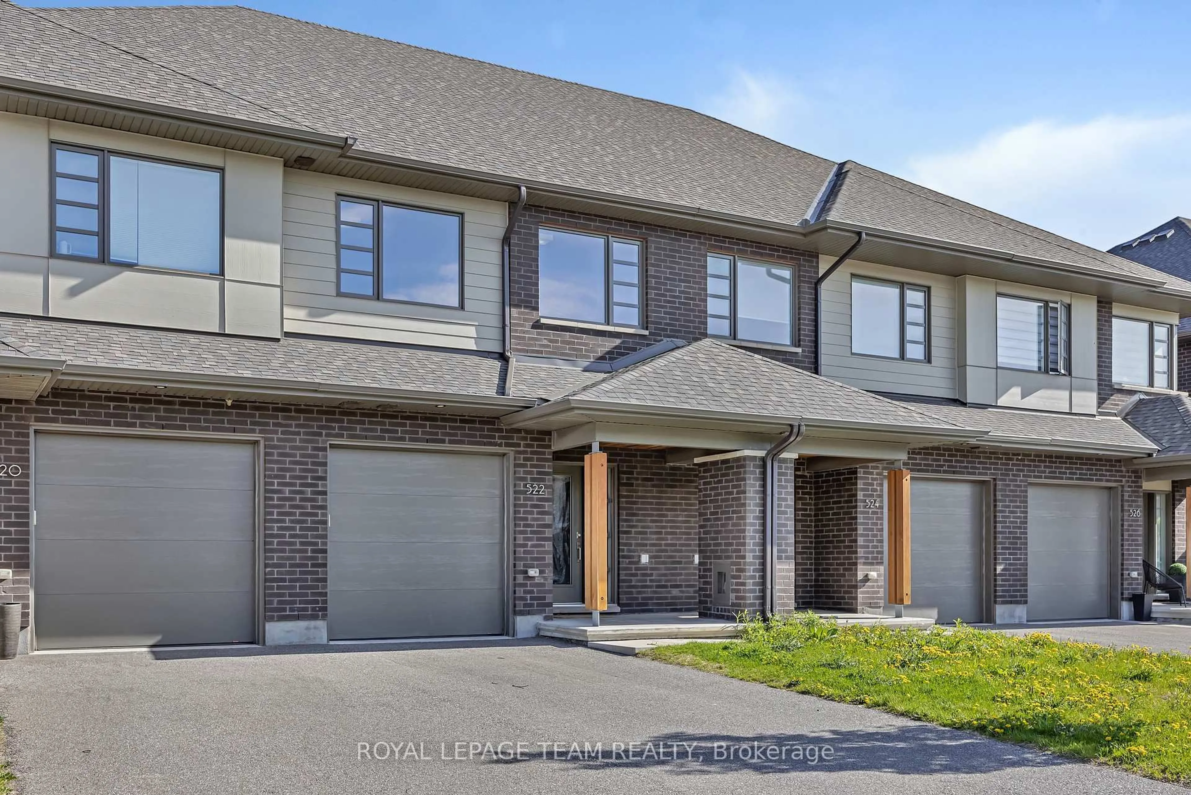 Home with brick exterior material, street for 522 Borbridge Ave, Ottawa Ontario K4M 0H9