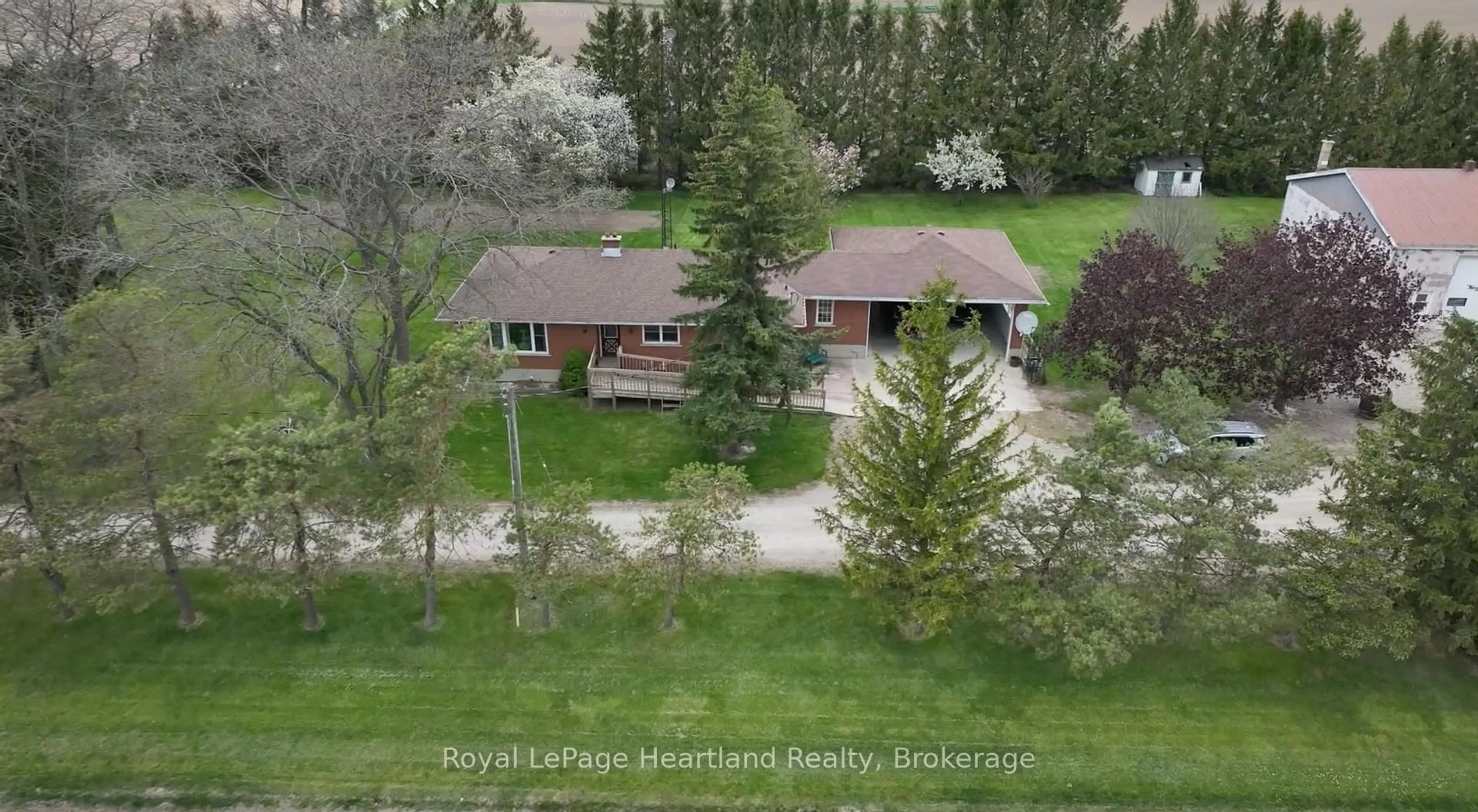 A pic from outside/outdoor area/front of a property/back of a property/a pic from drone, unknown for 77850 Tipperary Line, Central Huron Ontario N0M 1L0