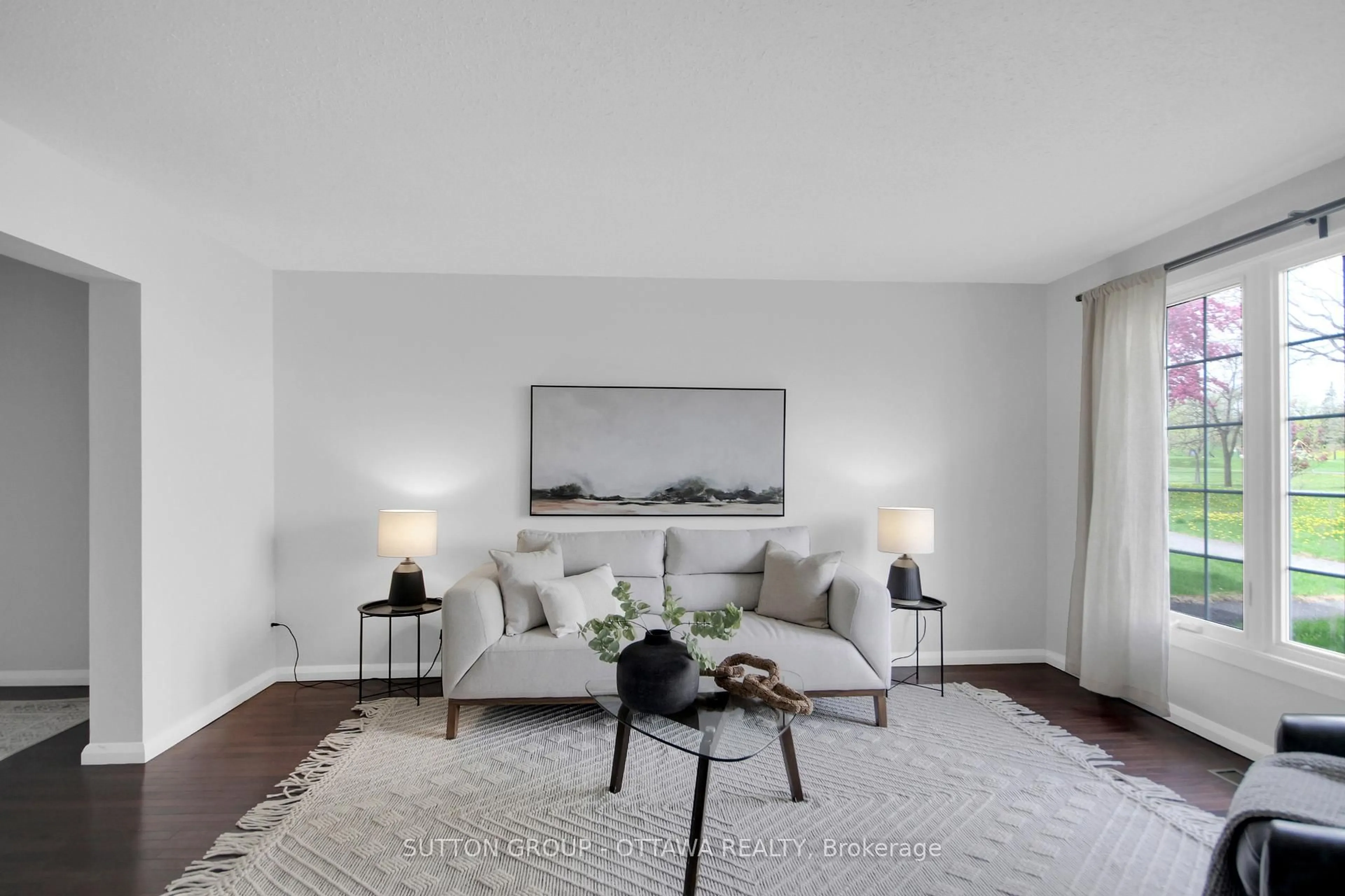 Living room with furniture, unknown for 2051 Jasmine Cres #7, Ottawa Ontario K1J 7W2
