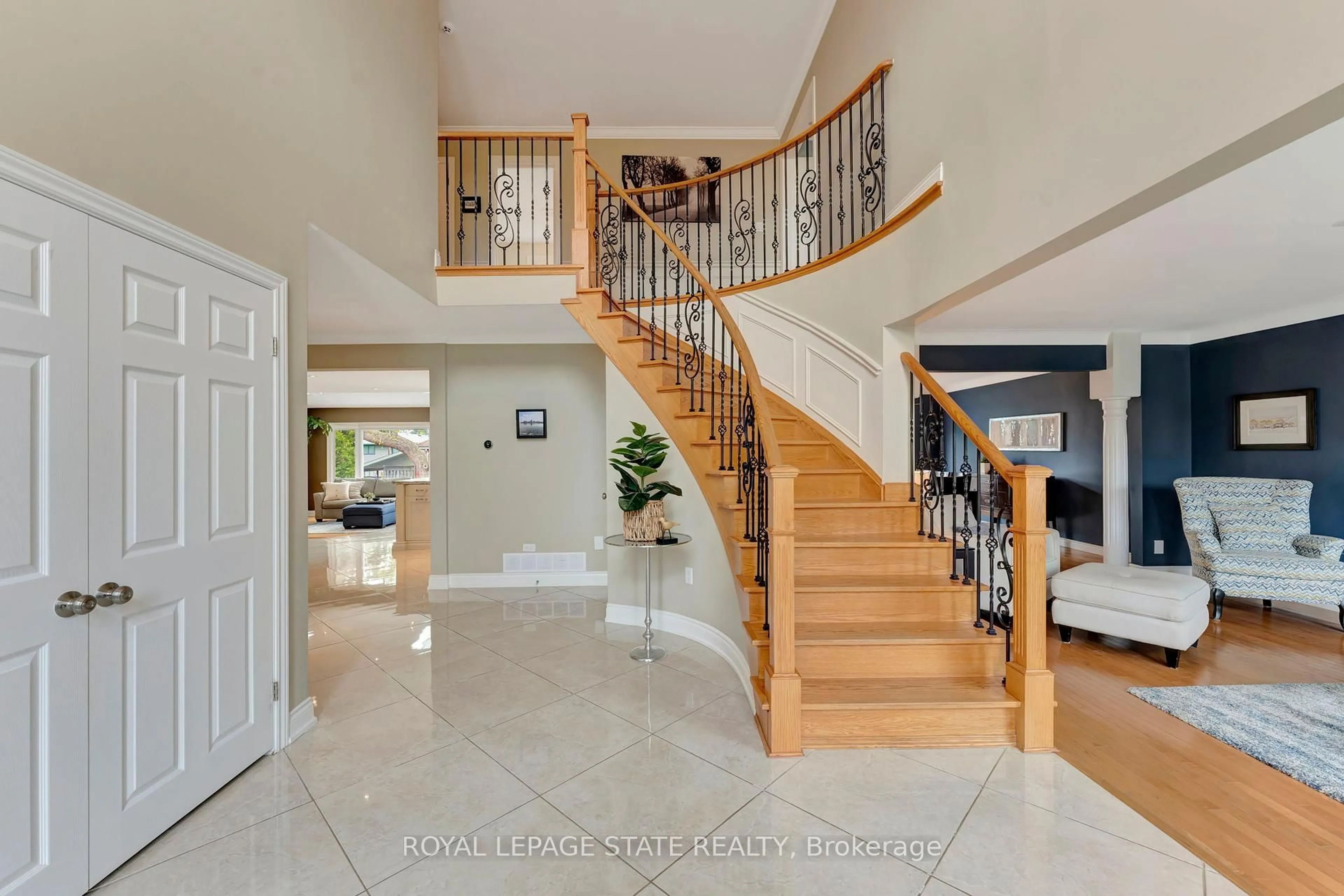 Unknown for 660 Highvalley Rd, Hamilton Ontario L9G 4E9