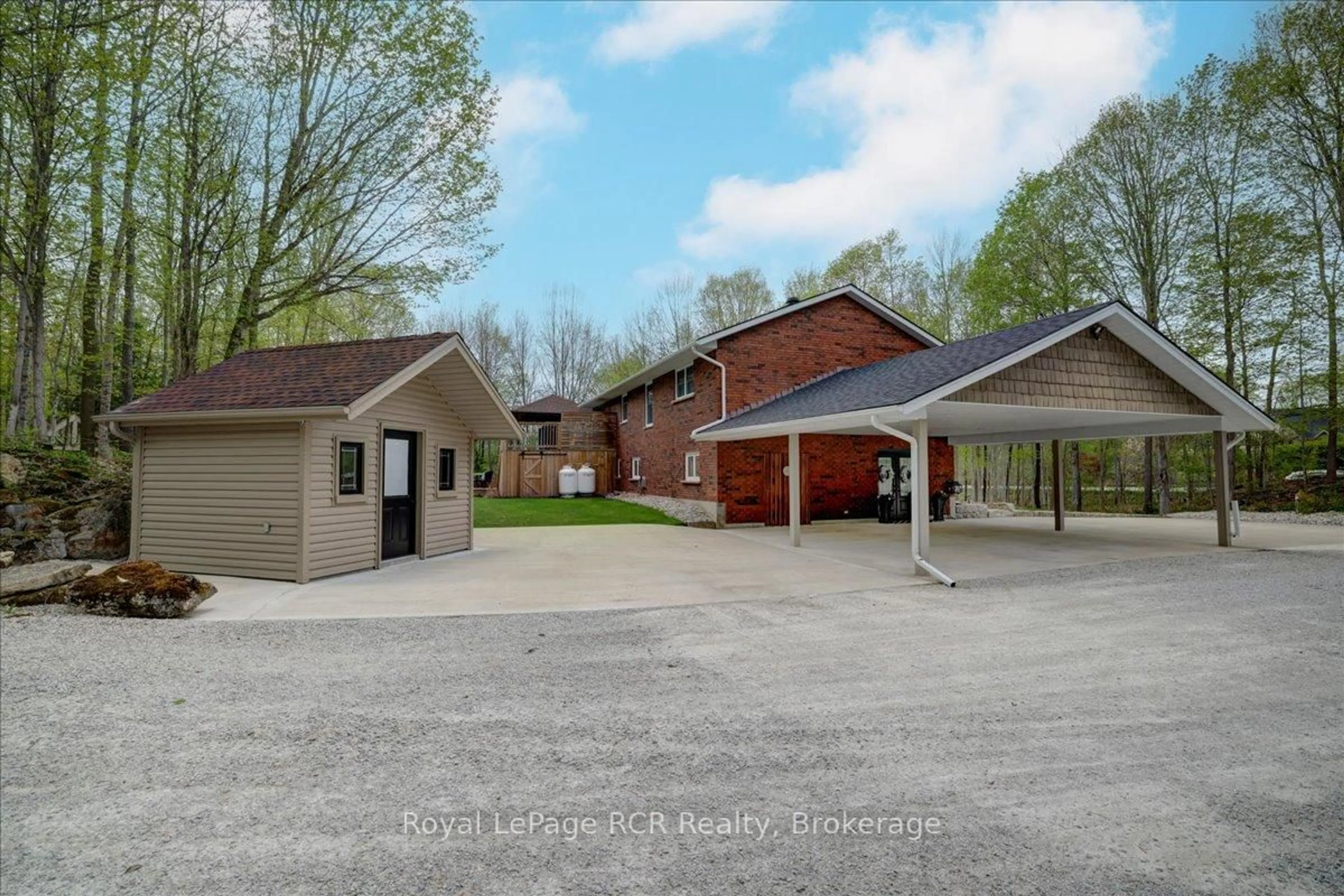 A pic from outside/outdoor area/front of a property/back of a property/a pic from drone, street for 103488 Grey 18 Rd, Meaford Ontario N4K 5N8