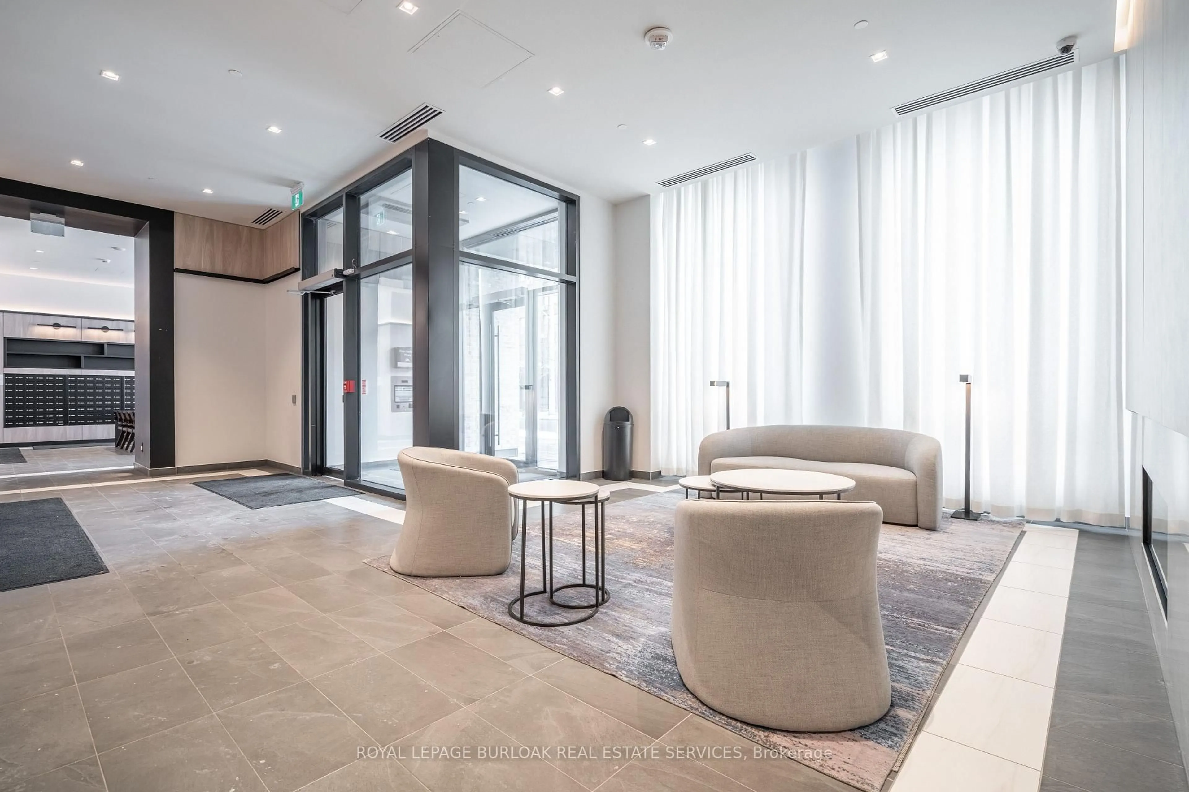 Lobby for 1 Jarvis St #1206, Hamilton Ontario L8R 3J2