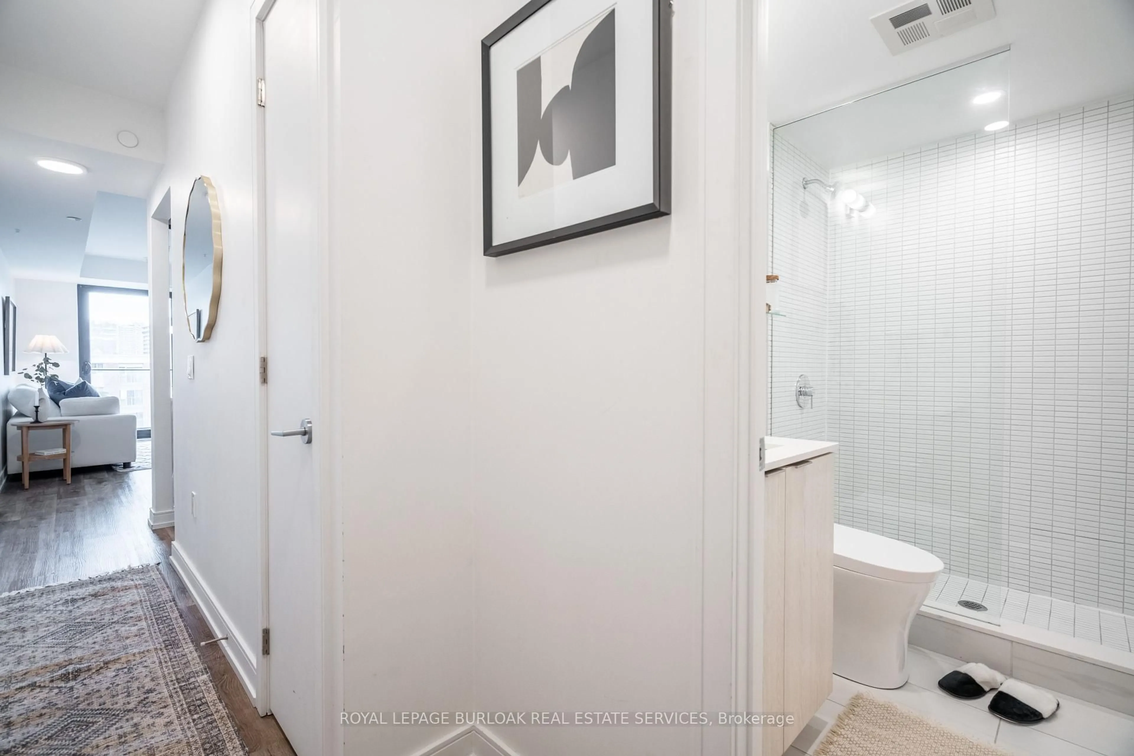 Standard bathroom, unknown for 1 Jarvis St #1206, Hamilton Ontario L8R 3J2