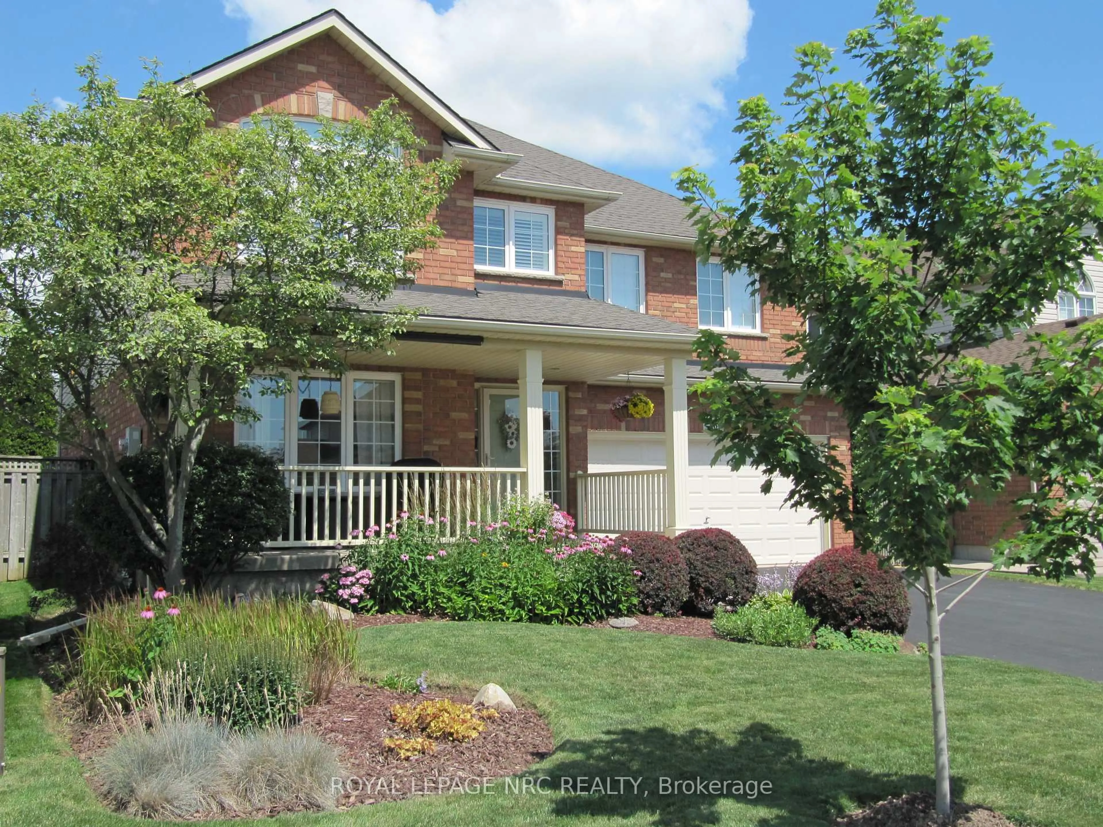 Home with brick exterior material, street for 36 Honey Locust Circ, Thorold Ontario L2V 5E2