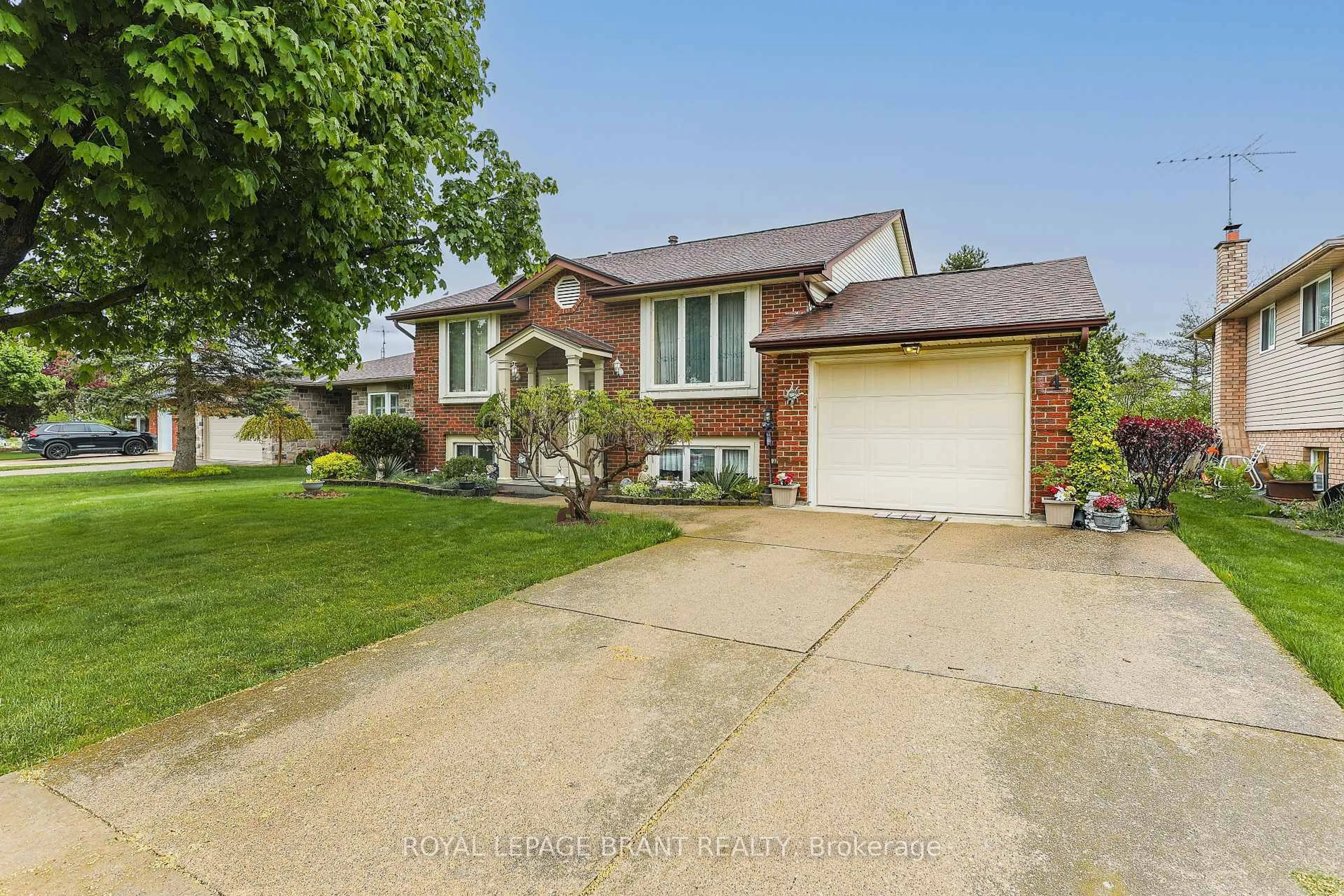 Home with brick exterior material, street for 4 Edenridge Dr, Haldimand Ontario N0A 1S0