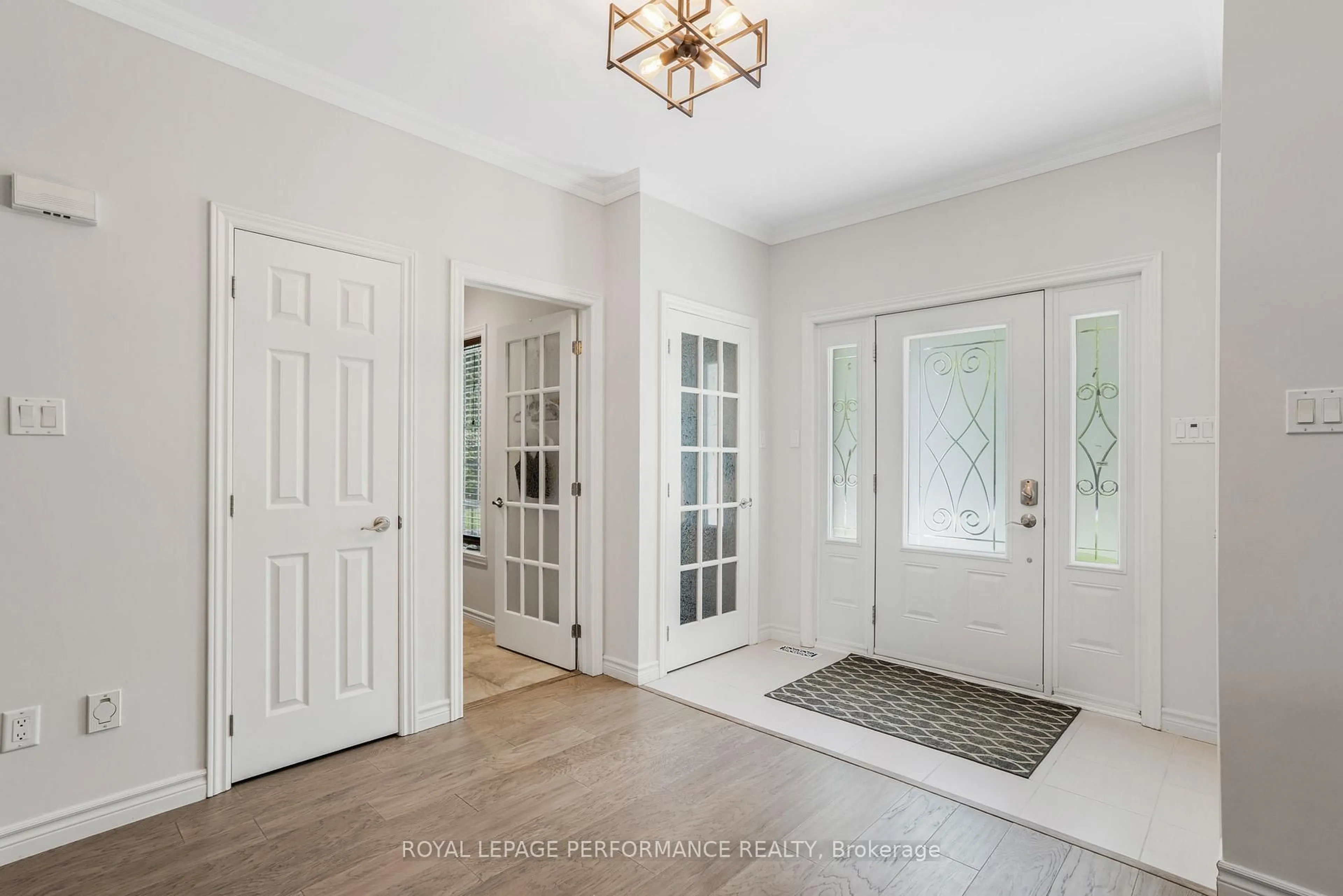 Indoor entryway for 46 Jacquot St, Champlain Ontario K0B 1K0