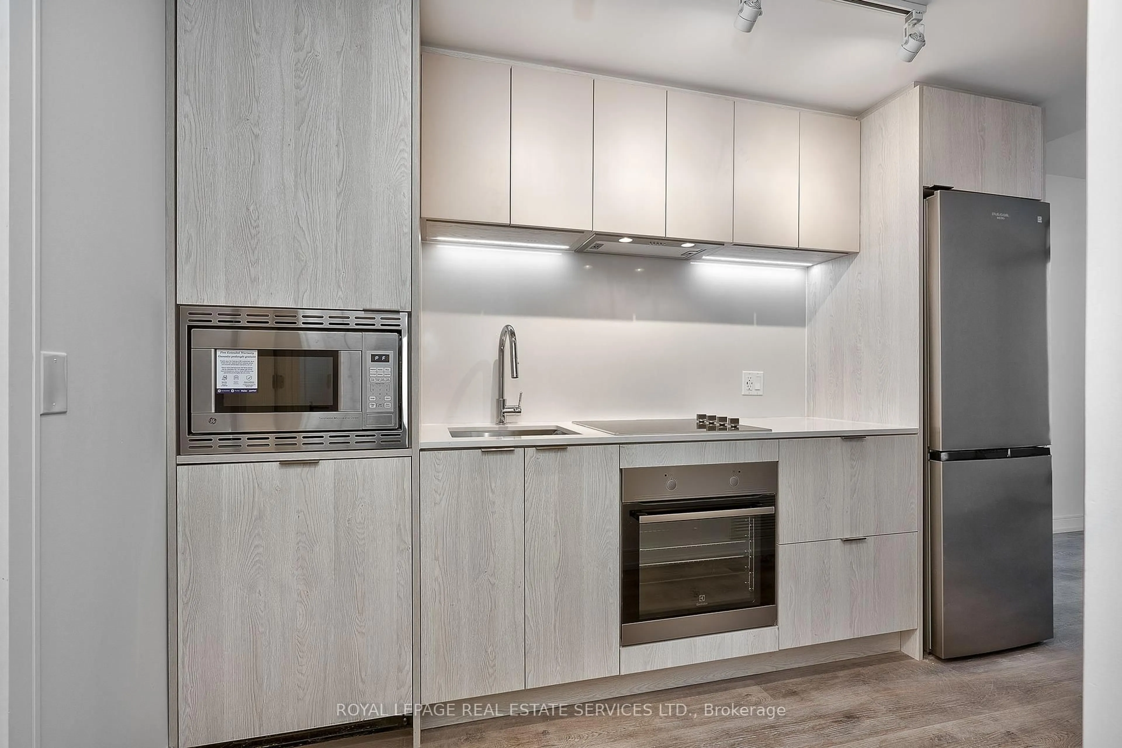 Unknown for 1 Jarvis St #326, Hamilton Ontario L8R 0A8