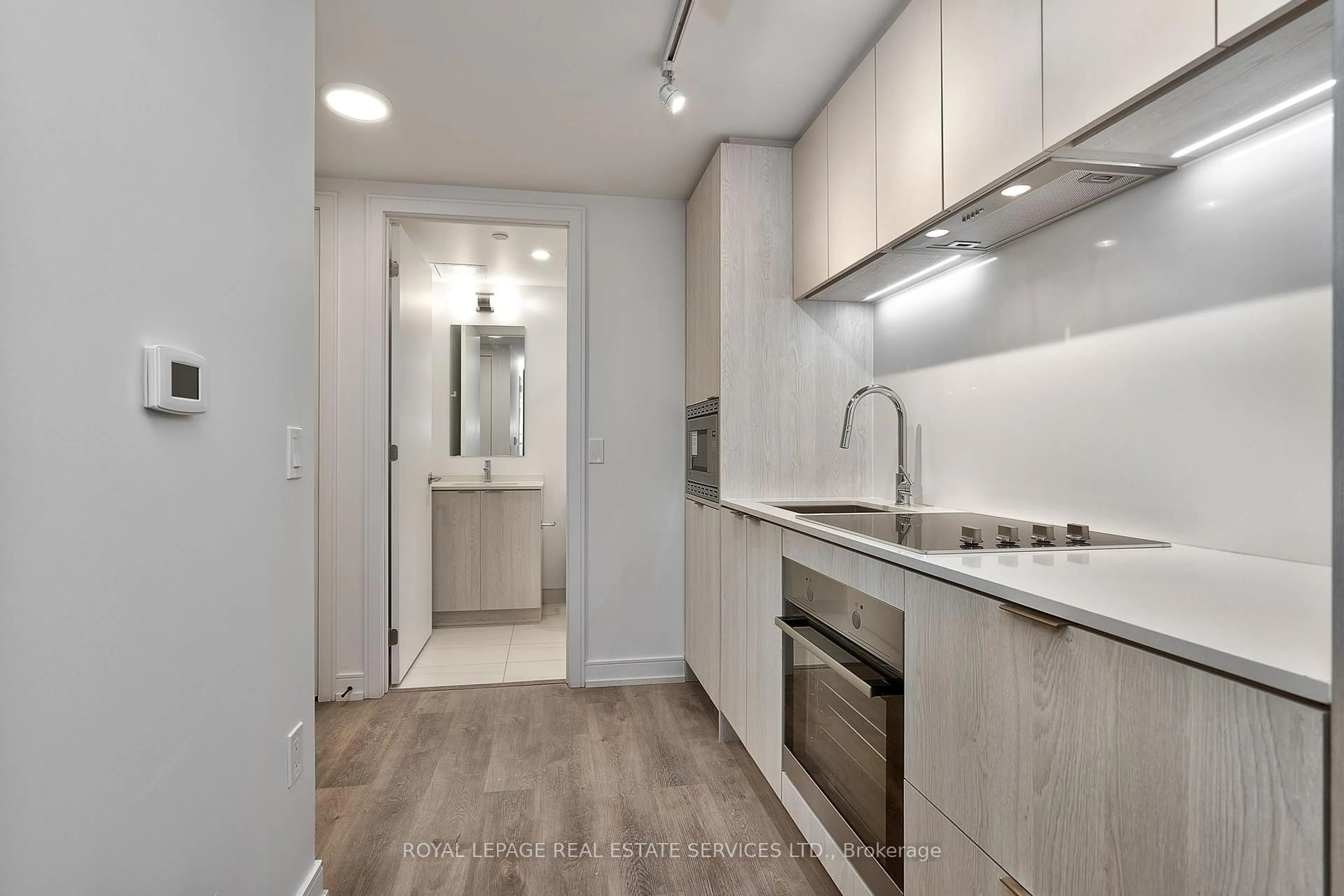 Standard kitchen, unknown for 1 Jarvis St #326, Hamilton Ontario L8R 0A8