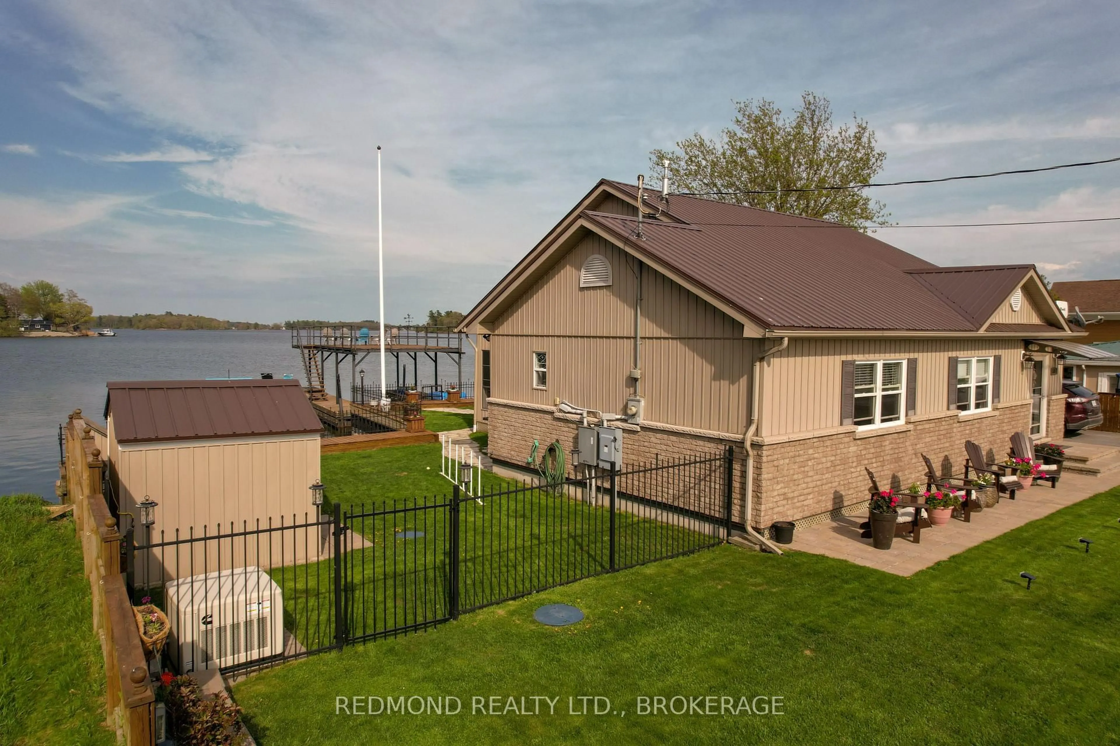 Unknown for 356 HOWE ISLAND FERRY Rd, Gananoque Ontario K7G 2V5