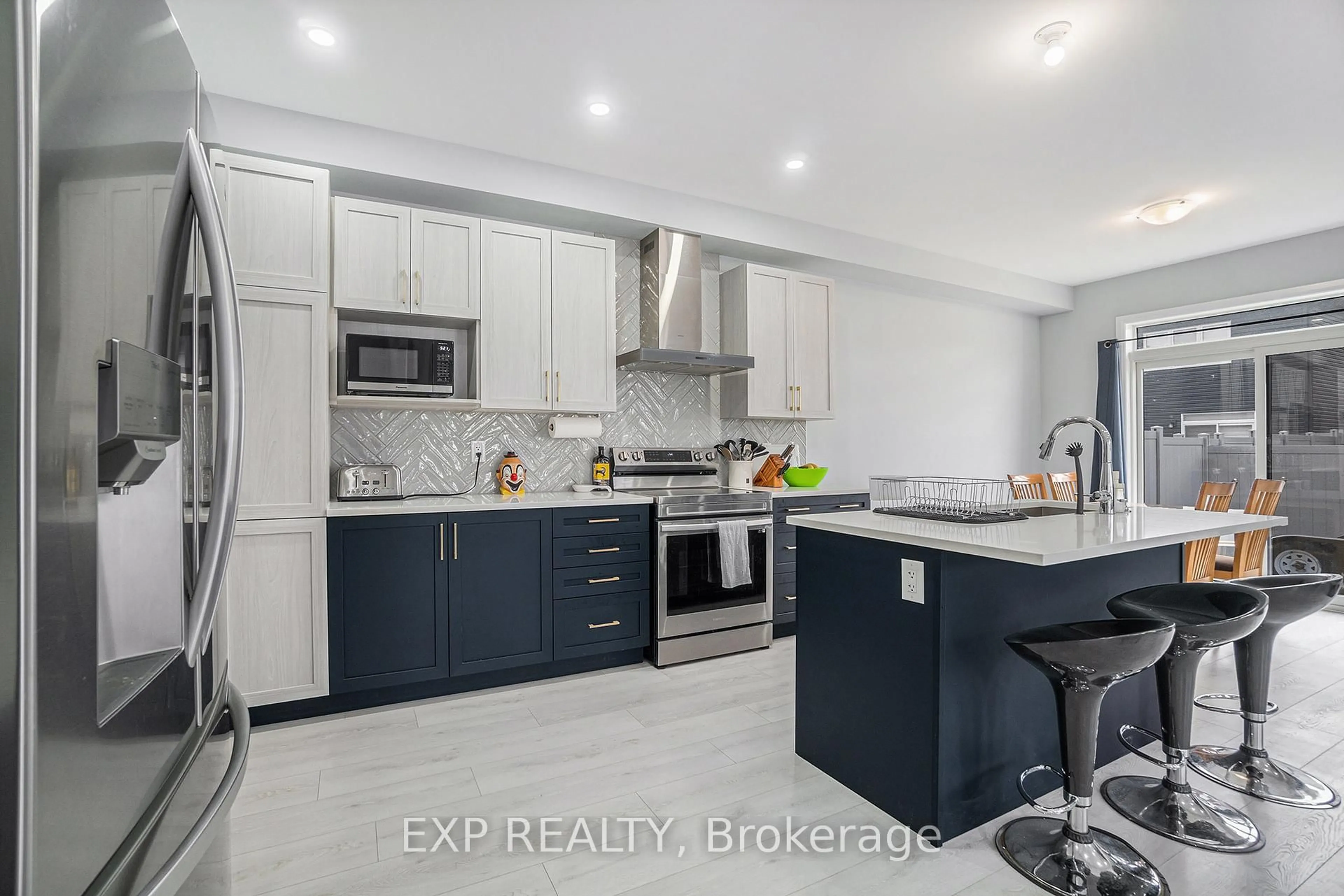 Open concept kitchen, ceramic/tile floor for 796 Cappamore Dr, Ottawa Ontario K2J 6V6