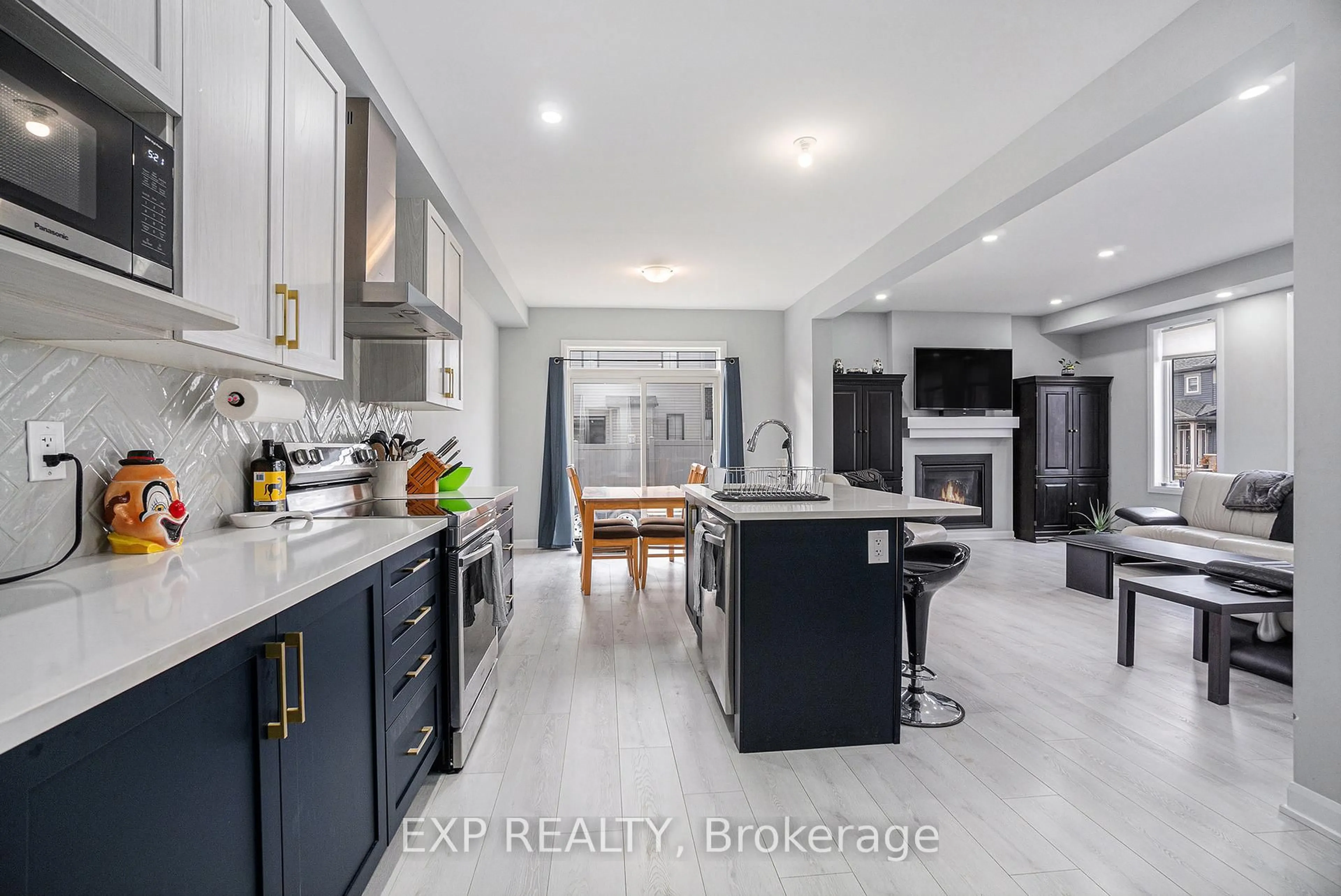 Open concept kitchen, ceramic/tile floor for 796 Cappamore Dr, Ottawa Ontario K2J 6V6