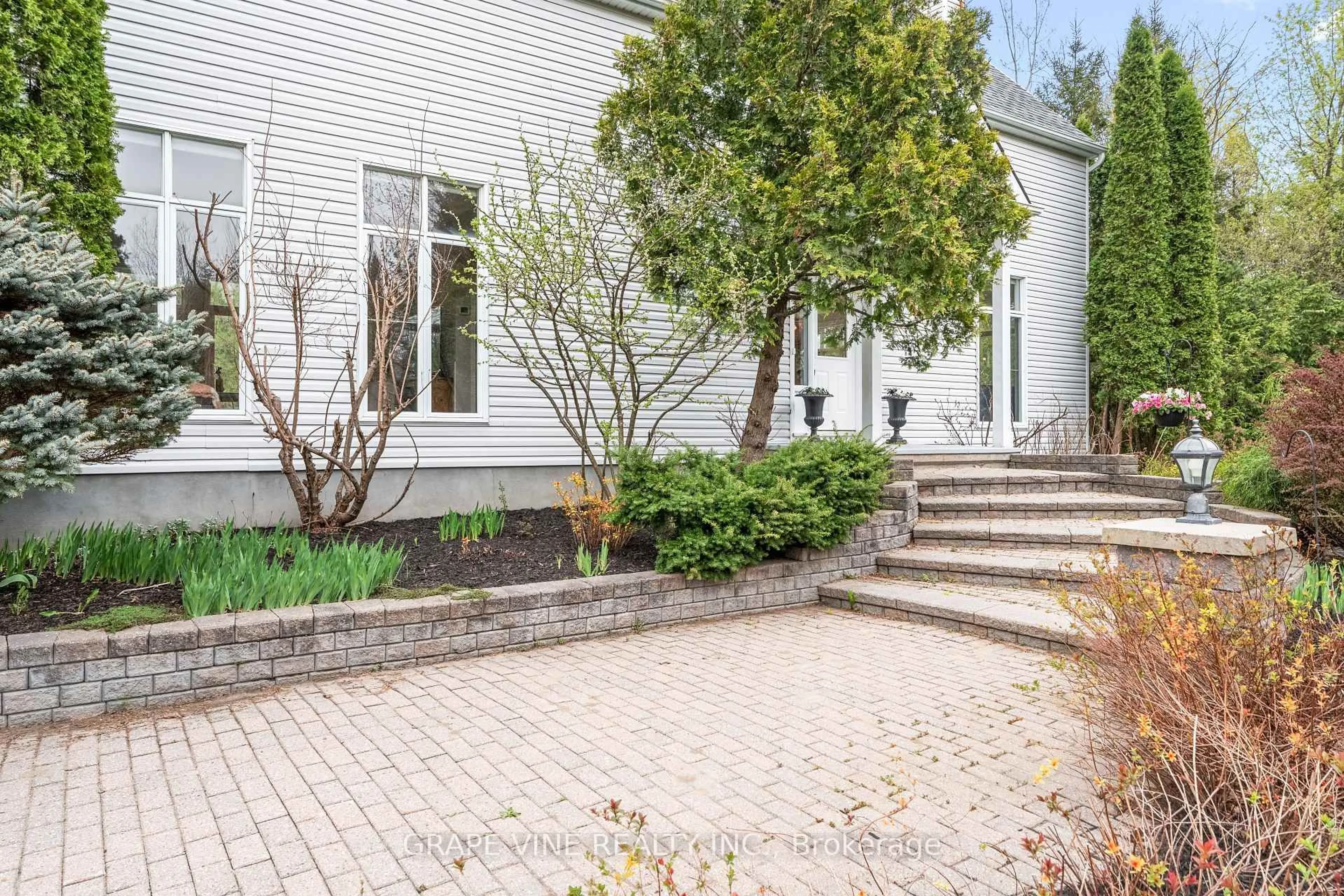 Unknown for 1775 Veena Way, Metcalfe Ontario K0A 2P0