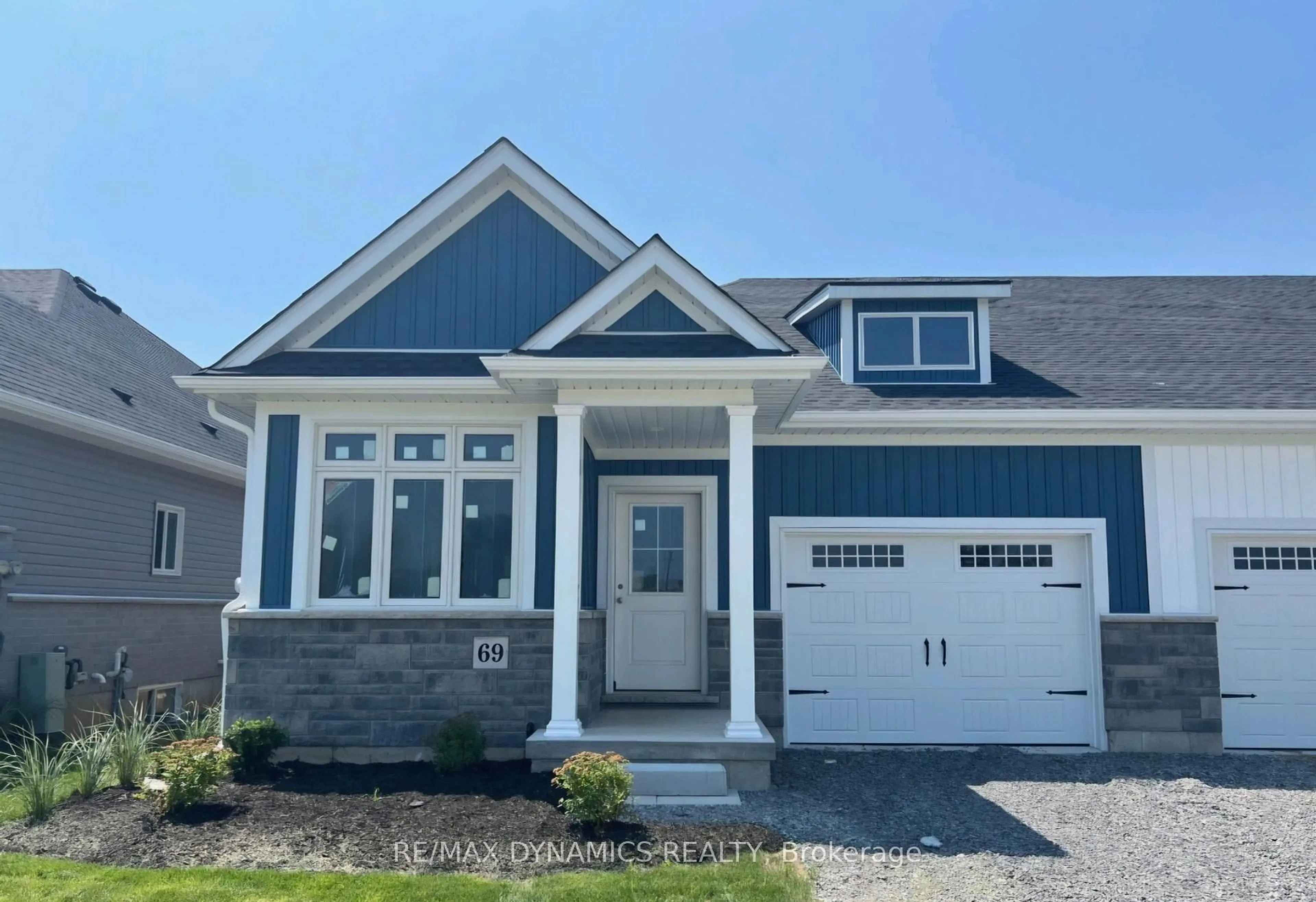 Home with vinyl exterior material, street for 69 Wiley Tr, Welland Ontario L3B 4C5