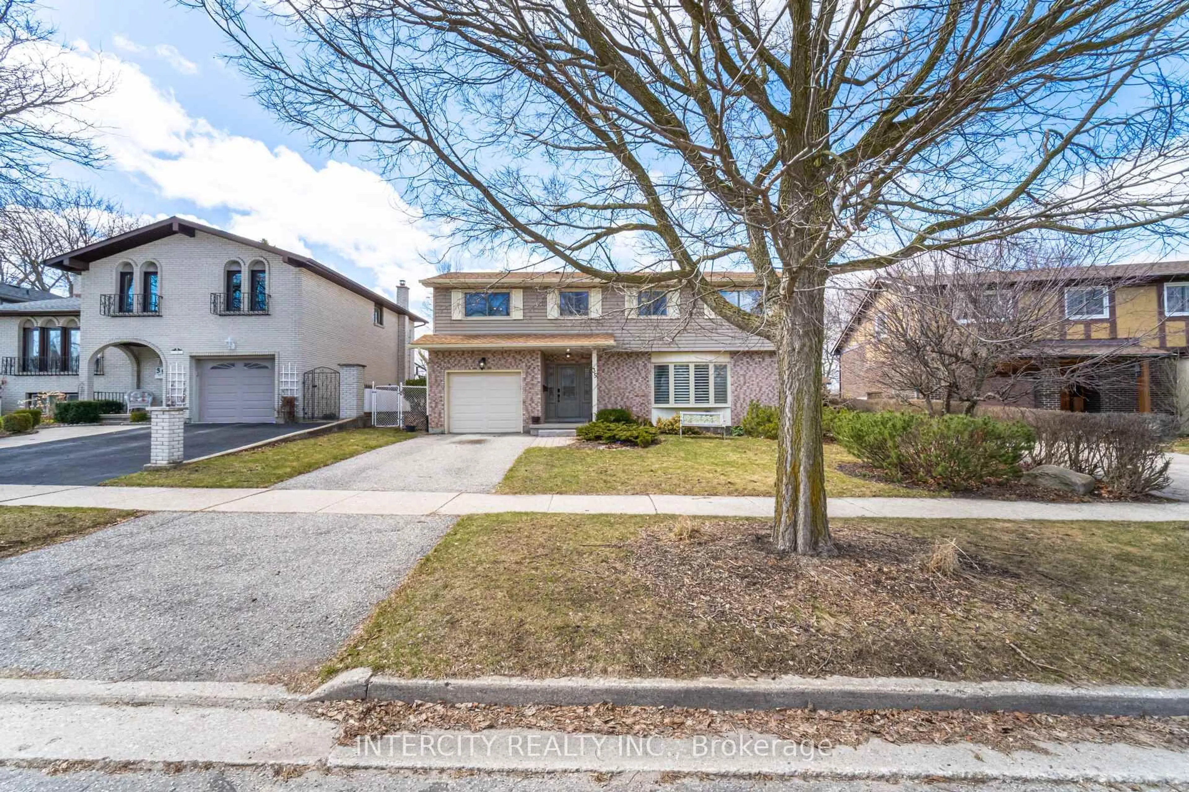Unknown for 35 Lower Canada Cres, Kitchener Ontario N2P 1E9