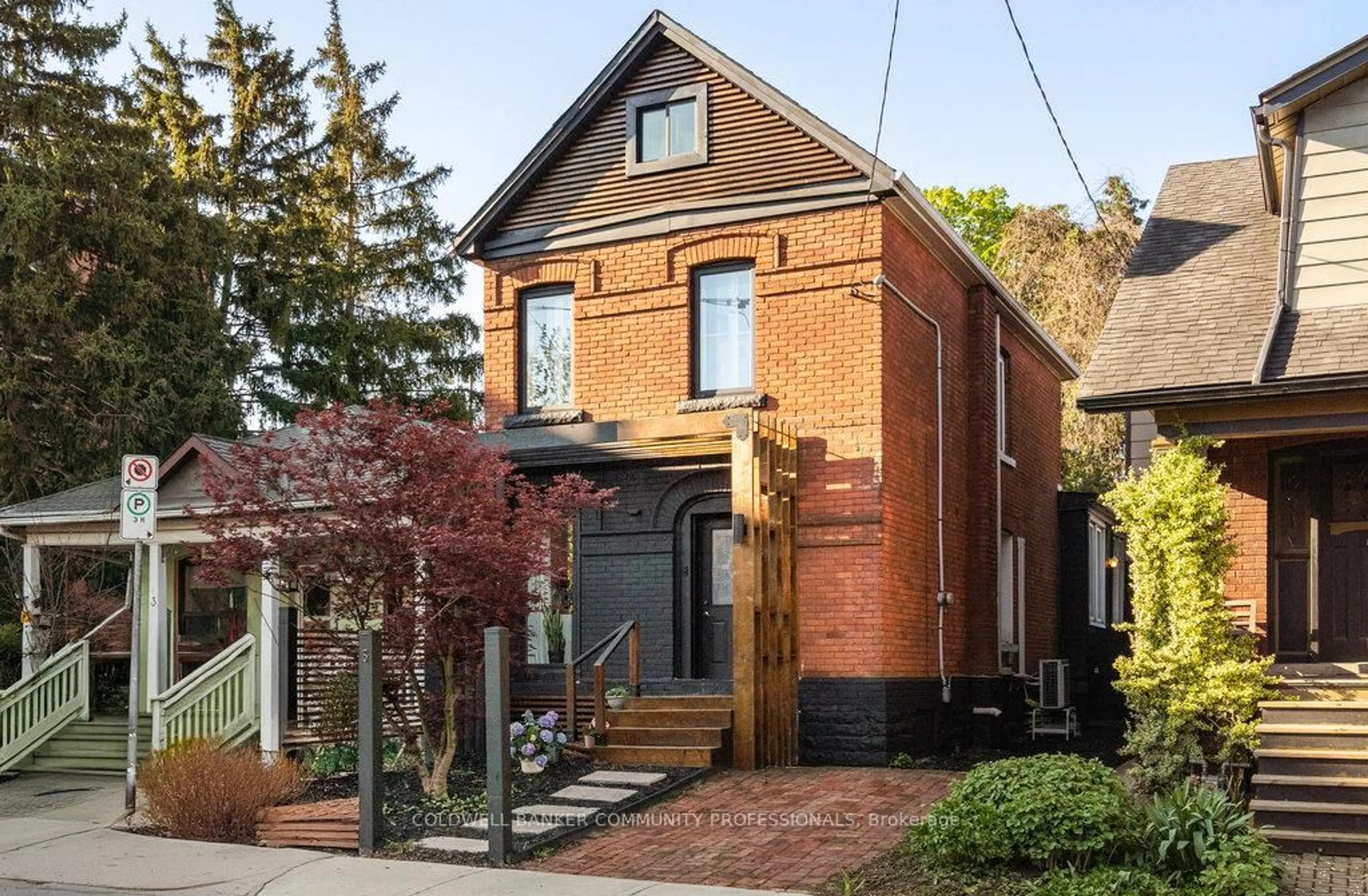 Home with brick exterior material, street for 5 Pine St, Hamilton Ontario L8P 2A2