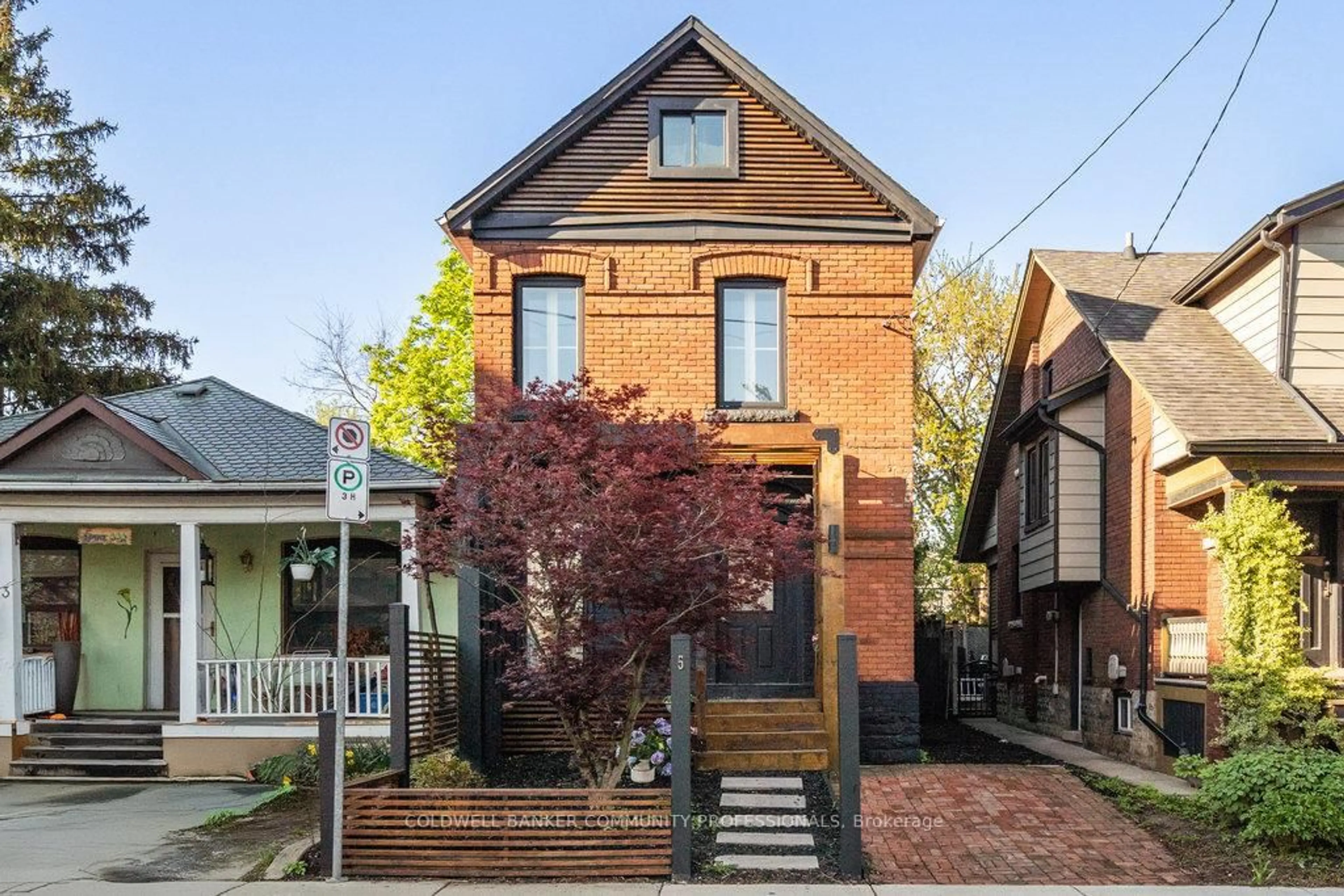 Home with brick exterior material, street for 5 Pine St, Hamilton Ontario L8P 2A2
