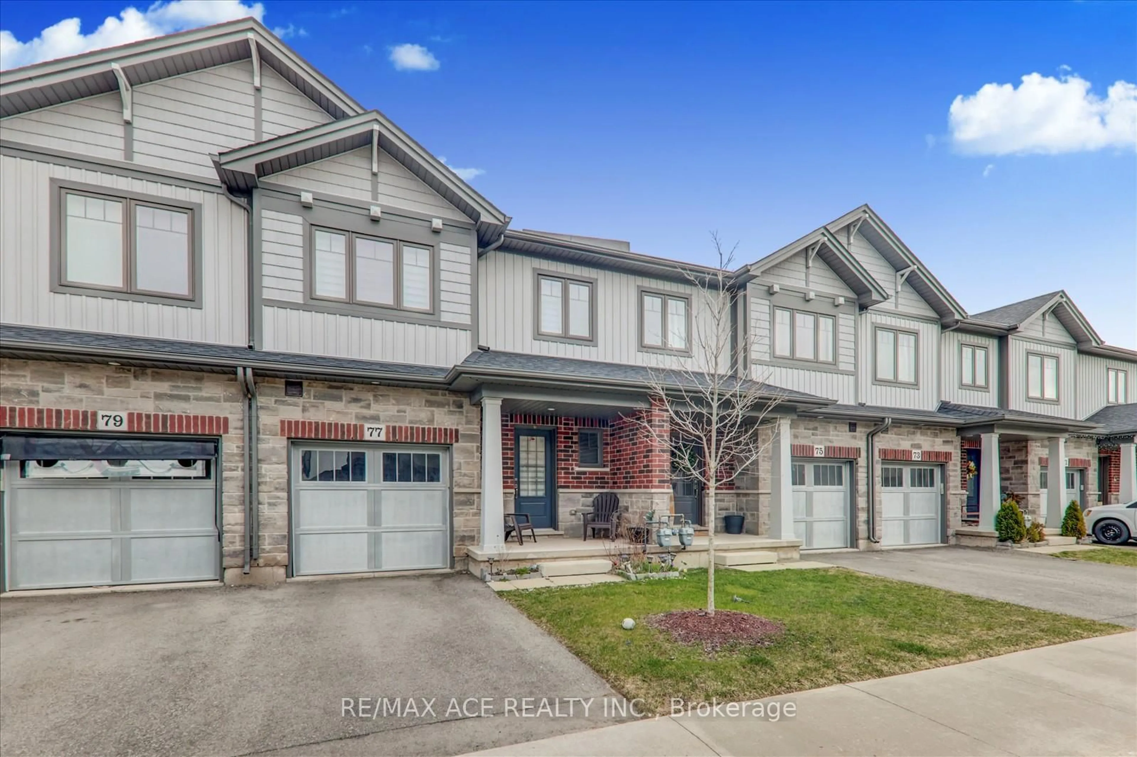 Home with brick exterior material, street for 77 Severino Circ, West Lincoln Ontario L0R 2A0