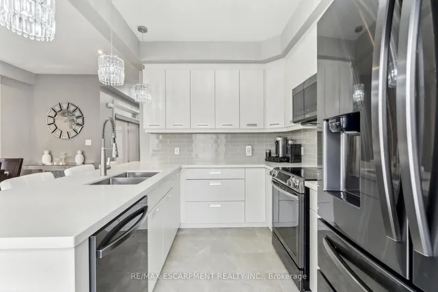 Additional property image - 30 Times Square Blvd Unit 305