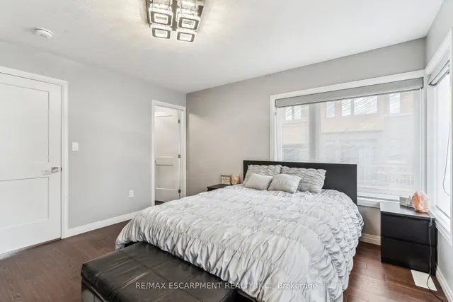 Additional property image - 30 Times Square Blvd Unit 305