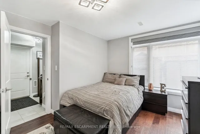 Additional property image - 30 Times Square Blvd Unit 305