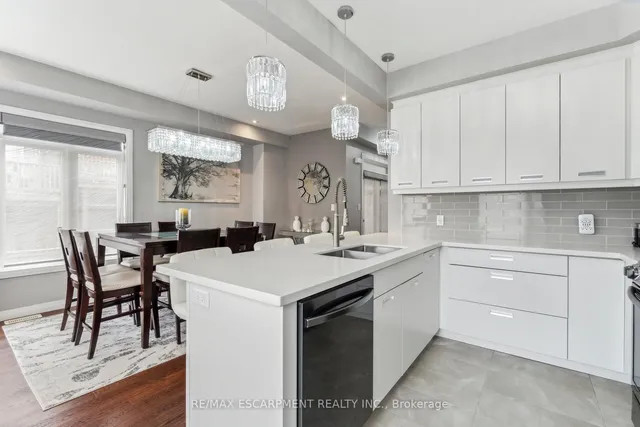 Additional property image - 30 Times Square Blvd Unit 305