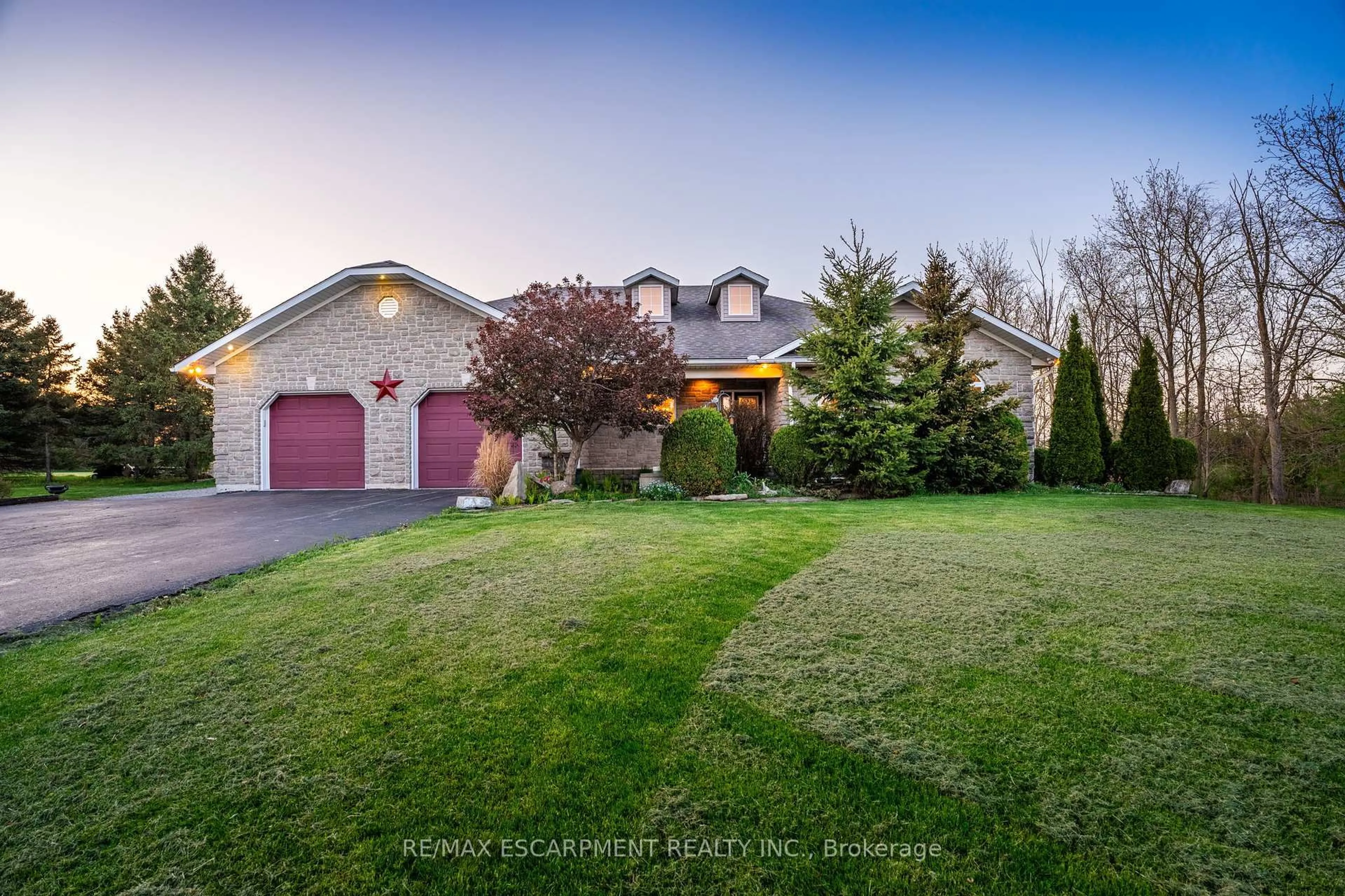 A pic from outside/outdoor area/front of a property/back of a property/a pic from drone, street for 1545 CONC 6 WOODHOUSE N/A, Norfolk Ontario N3Y 4K4