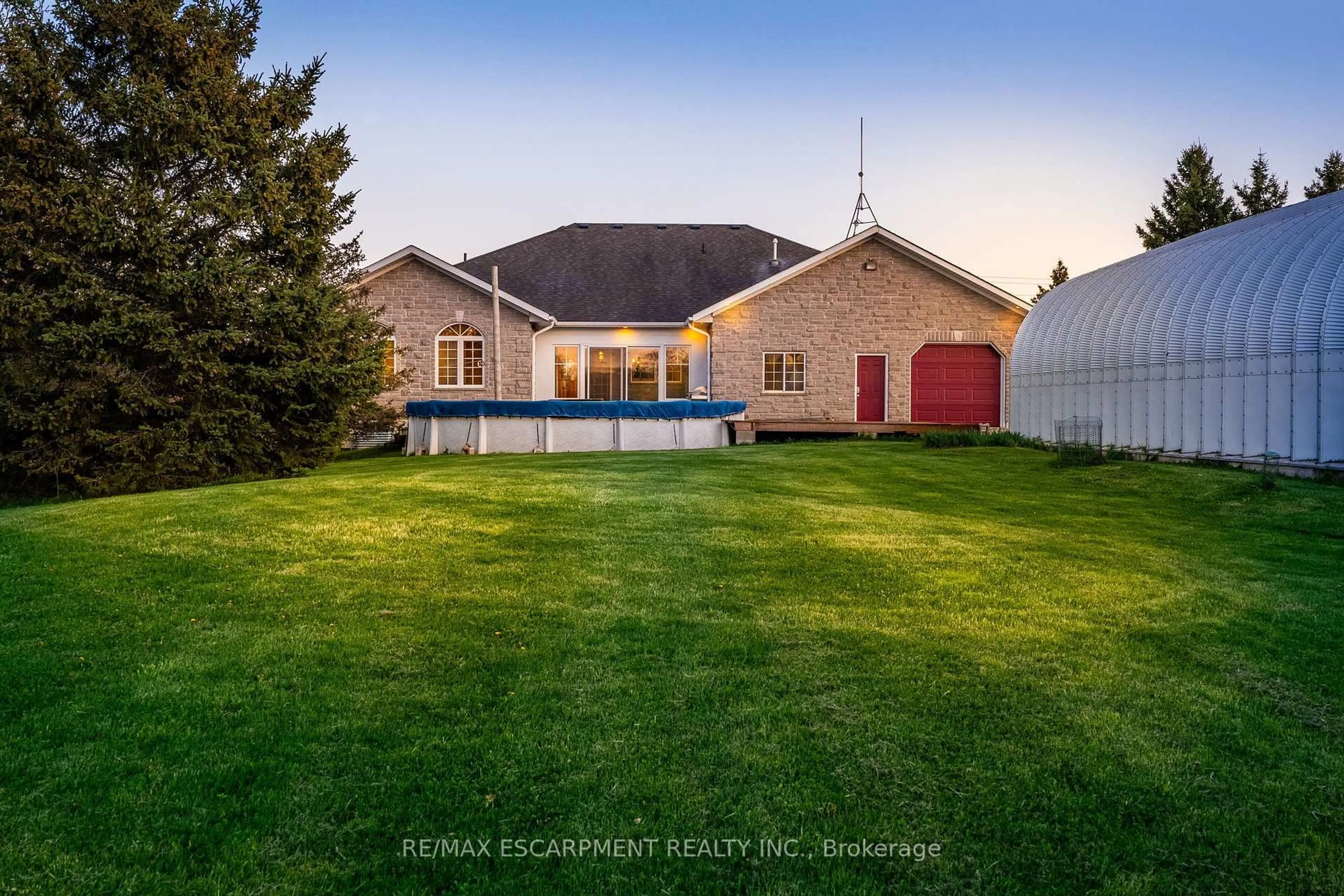 A pic from outside/outdoor area/front of a property/back of a property/a pic from drone, unknown for 1545 CONC 6 WOODHOUSE N/A, Norfolk Ontario N3Y 4K4