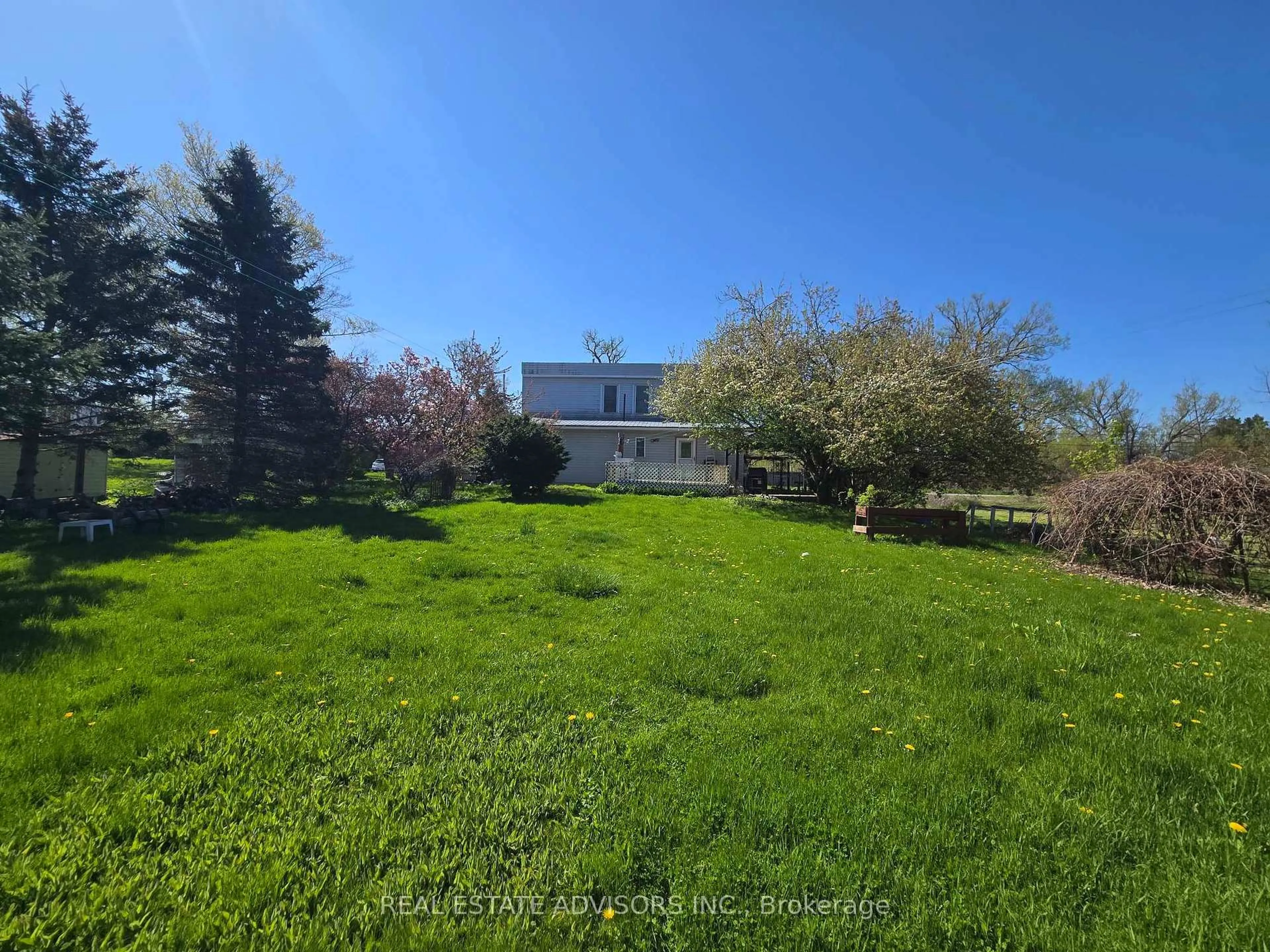 A pic from outside/outdoor area/front of a property/back of a property/a pic from drone, water/lake/river/ocean view for 16 Store St, Prince Edward County Ontario K0K 1T0