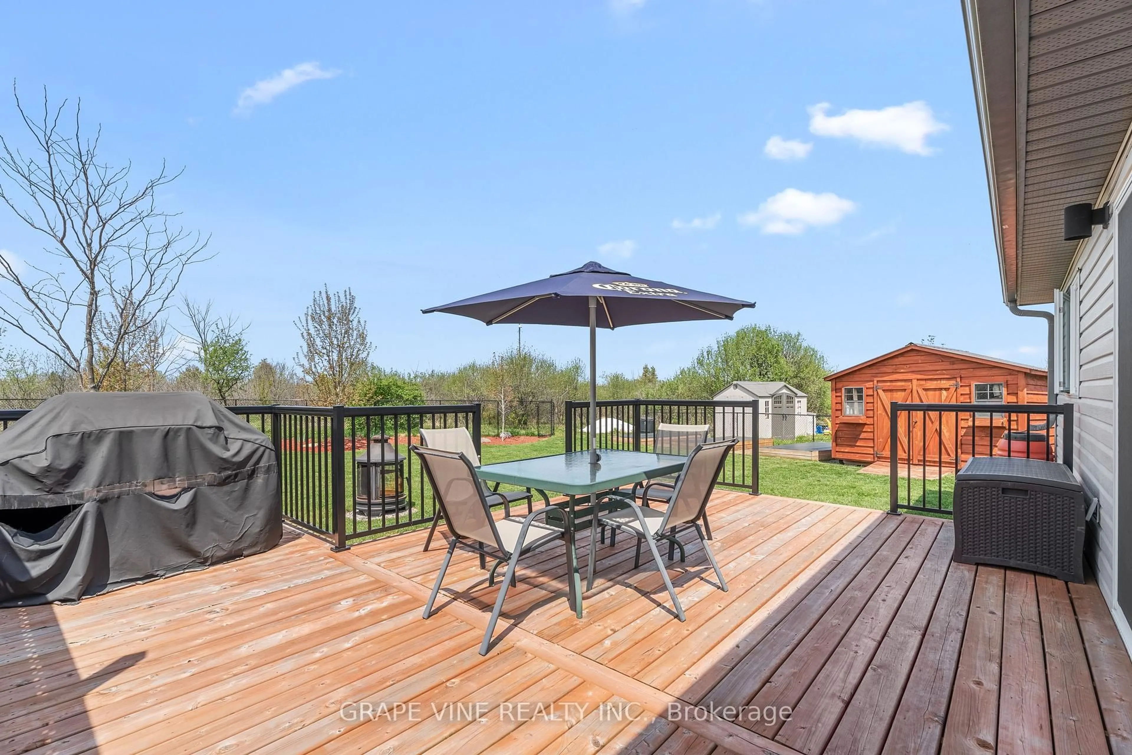 Patio, water/lake/river/ocean view for 327 Napier Crt, Almonte Ontario K0A 1A0