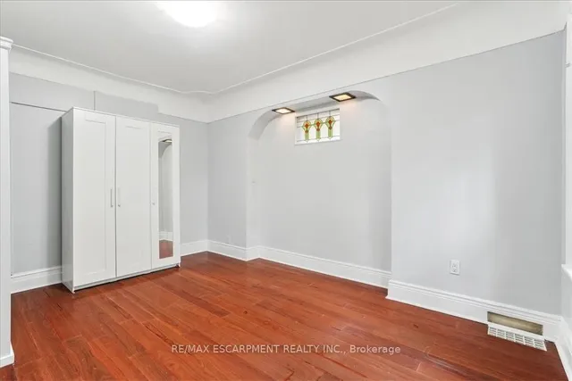 Additional property image - 1160 King St