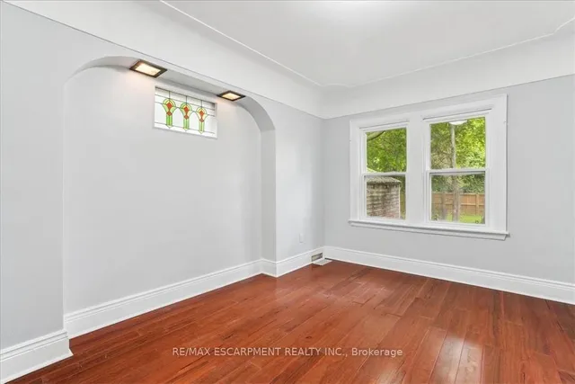 Additional property image - 1160 King St