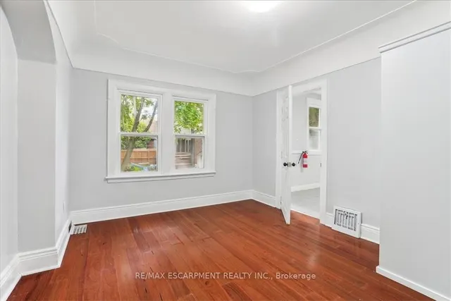 Additional property image - 1160 King St