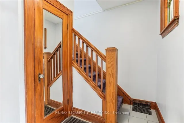Additional property image - 1160 King St