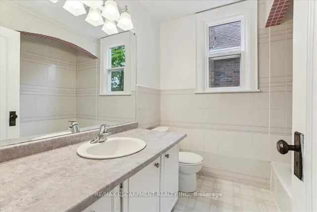 Additional property image - 1160 King St