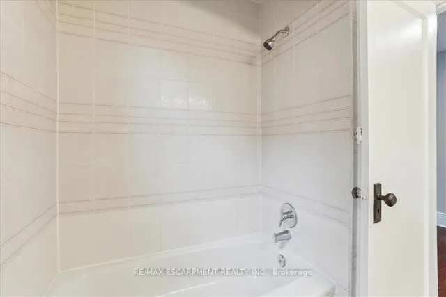 Additional property image - 1160 King St