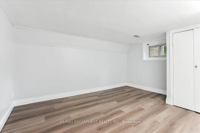 Additional property image - 1160 King St