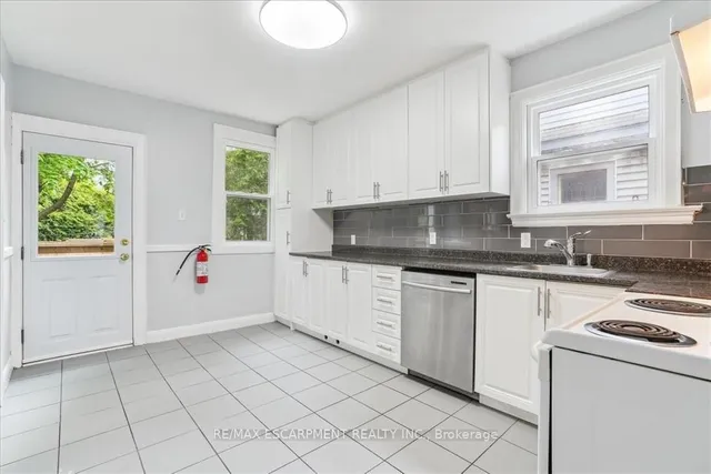 Additional property image - 1160 King St