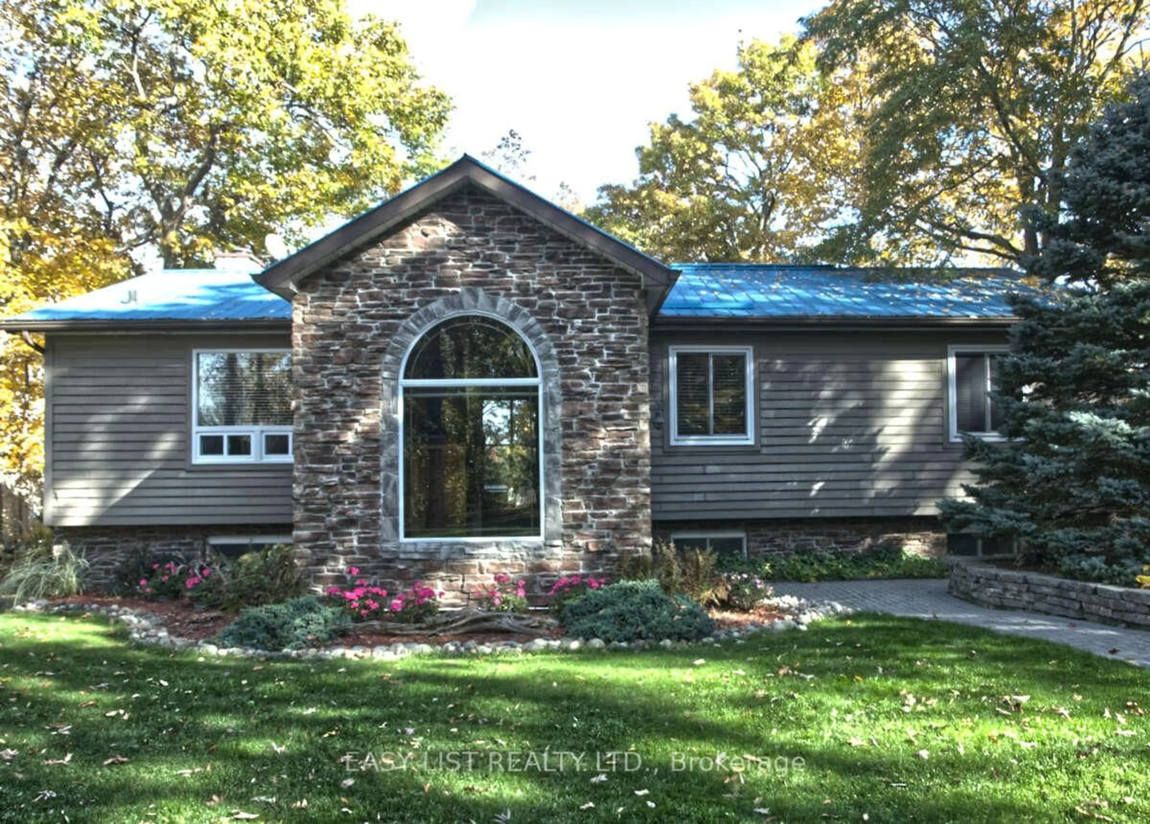 Home with brick exterior material, unknown for 333 Prinyers Cove Cres, Prince Edward County Ontario K0K 2T0